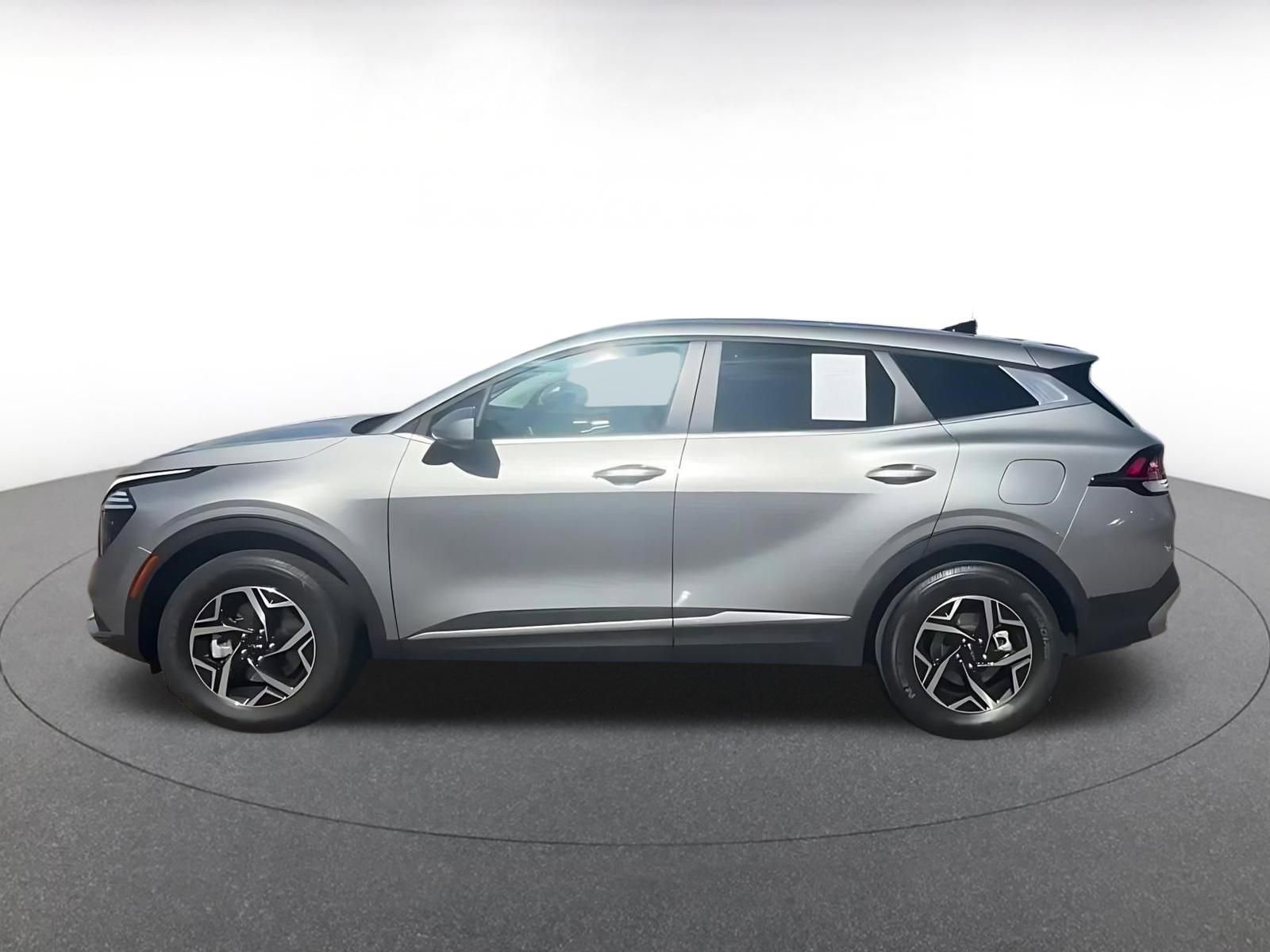 Thumbnail: 2025 Kia Sportage - 9