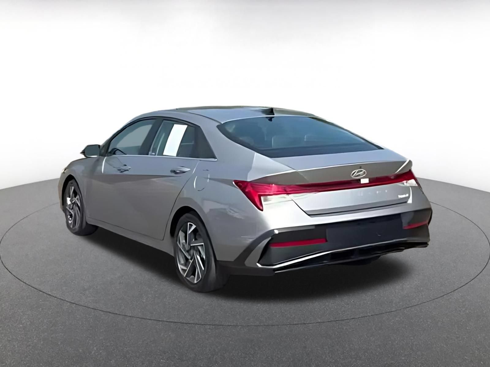 Thumbnail: 2025 Hyundai Elantra - 9