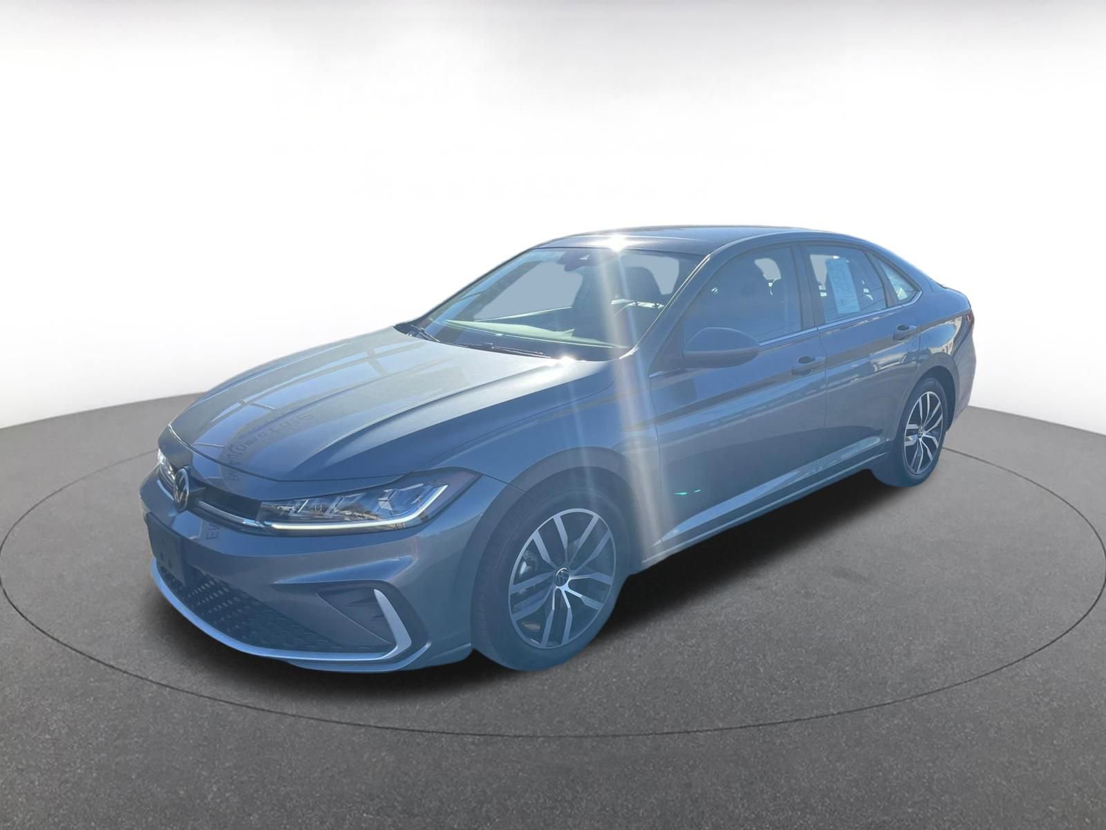 Thumbnail: 2025 Volkswagen Jetta - 3