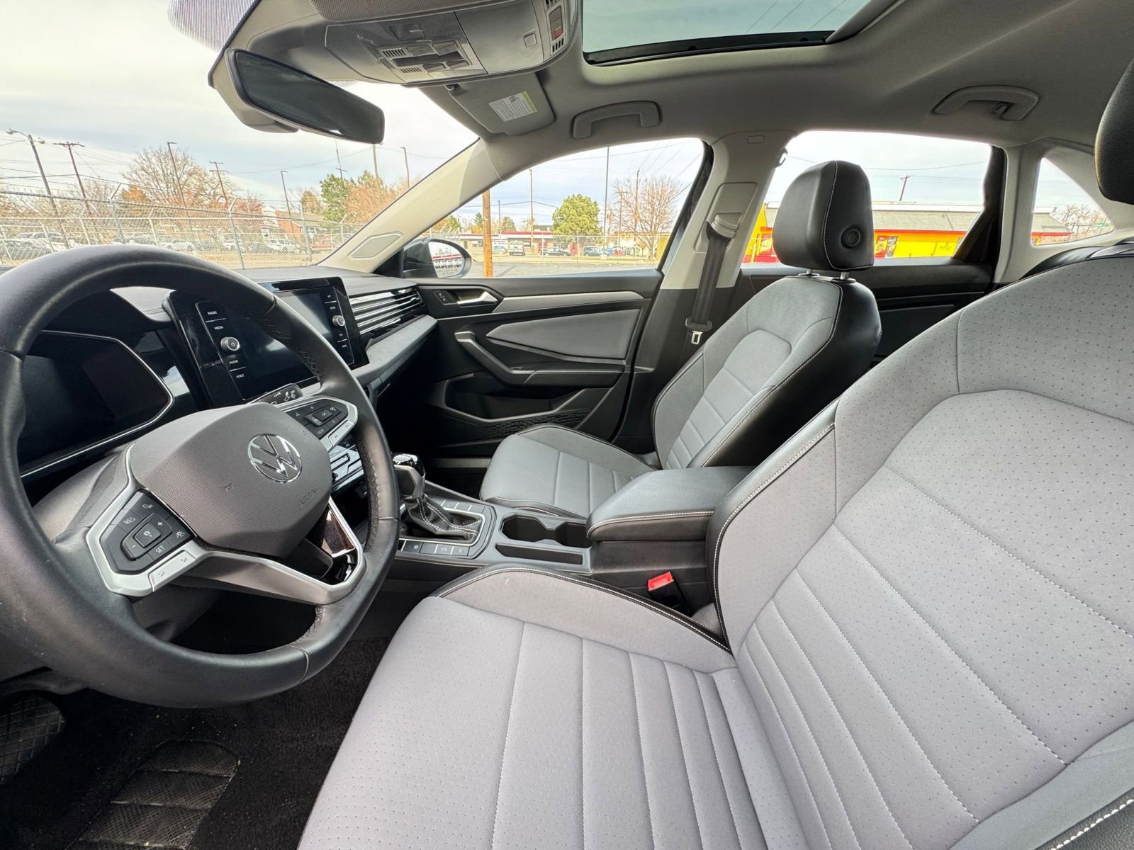 Thumbnail: 2025 Volkswagen Jetta - 25