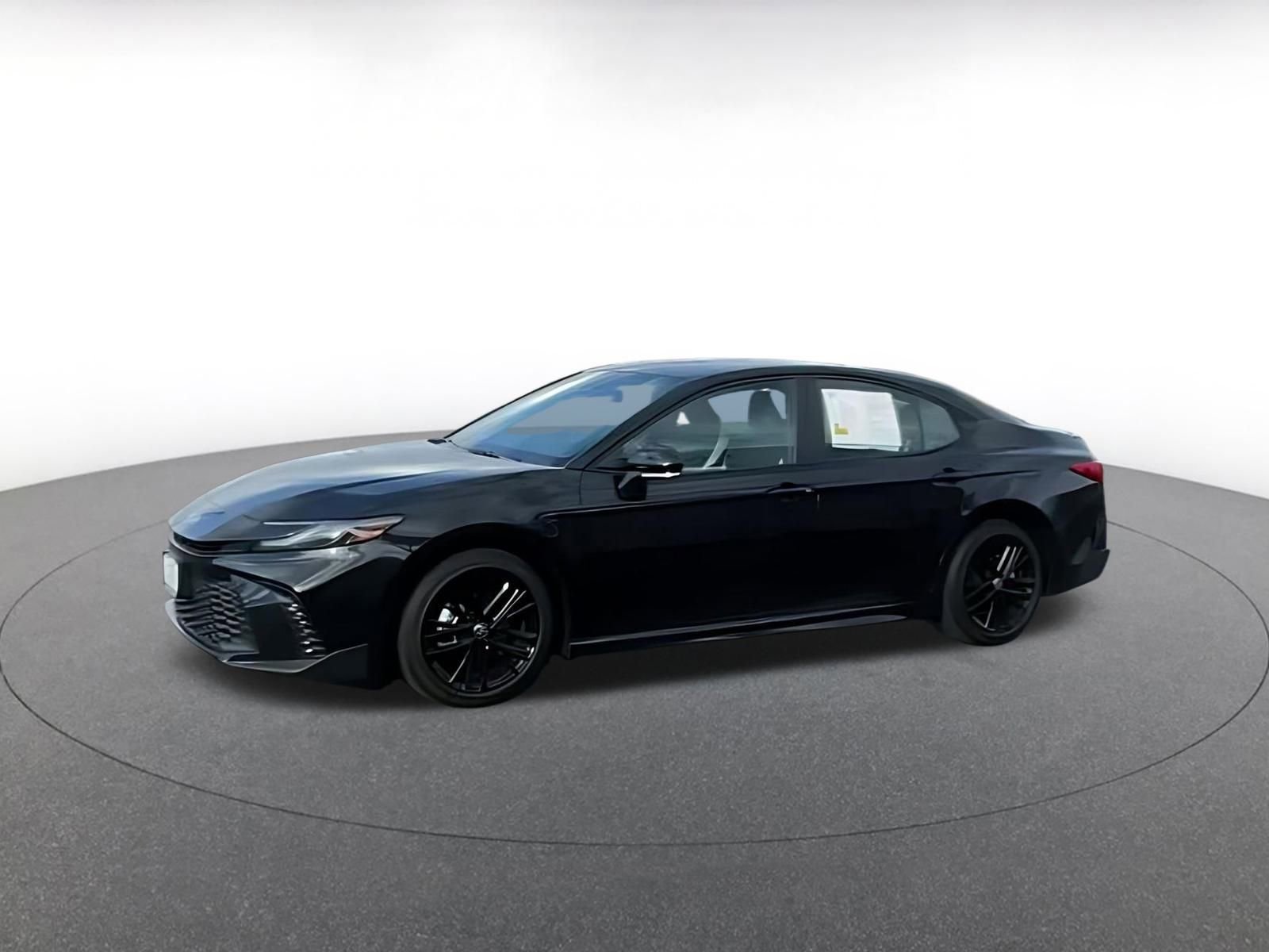 Thumbnail: 2025 Toyota Camry - 3