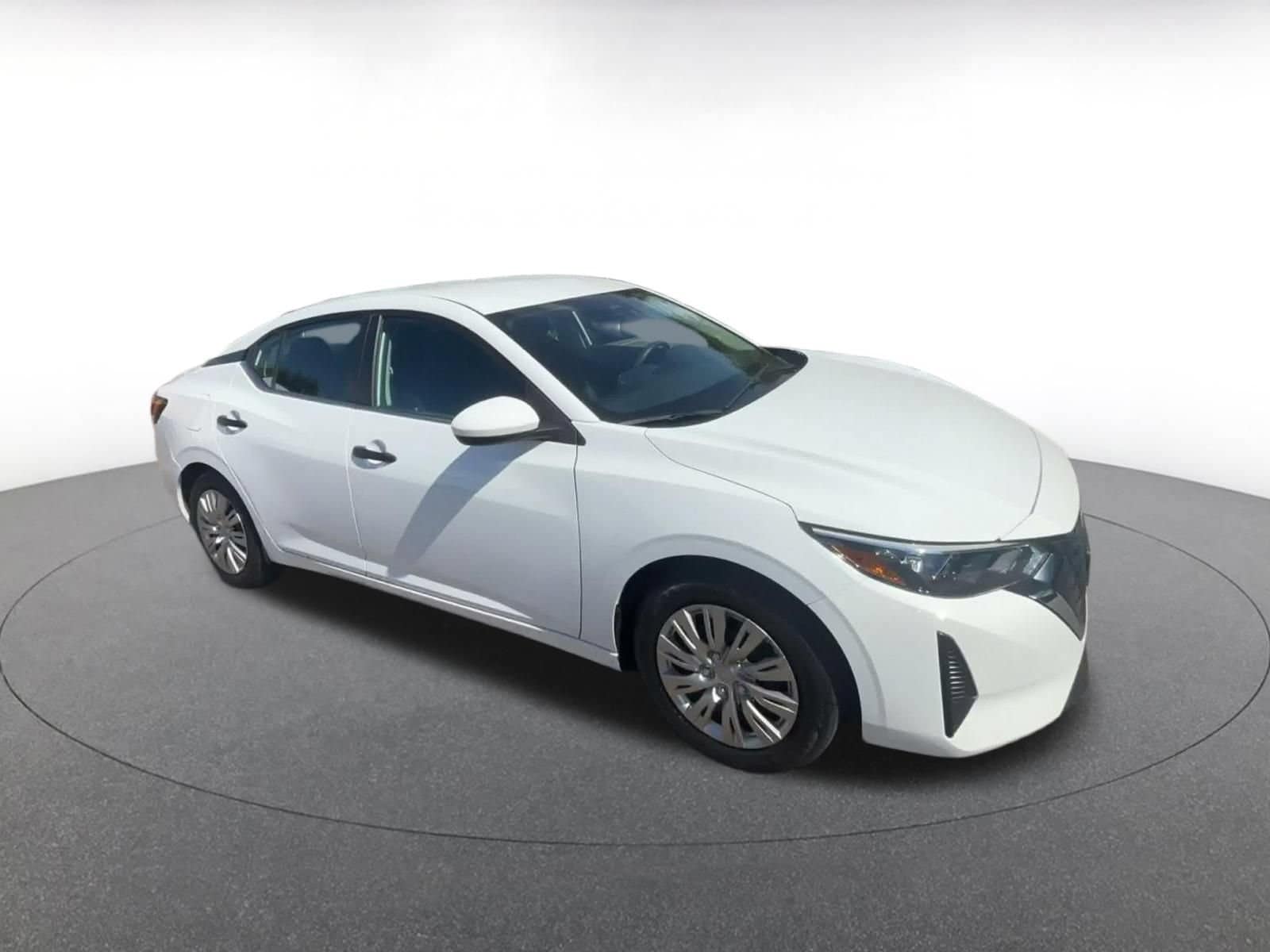 Thumbnail: 2025 Nissan Sentra - 2