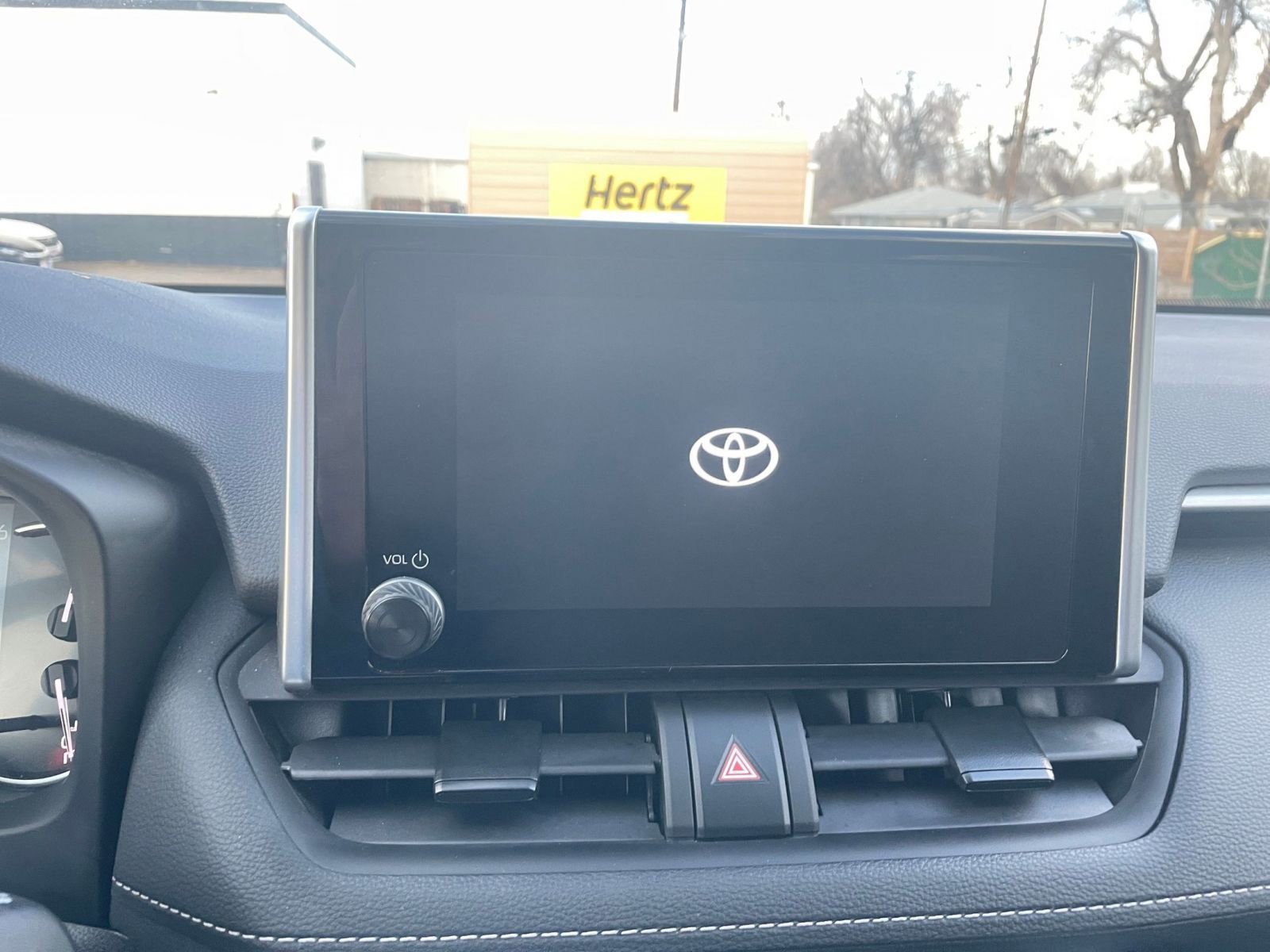 Thumbnail: 2025 Toyota RAV4 - 21