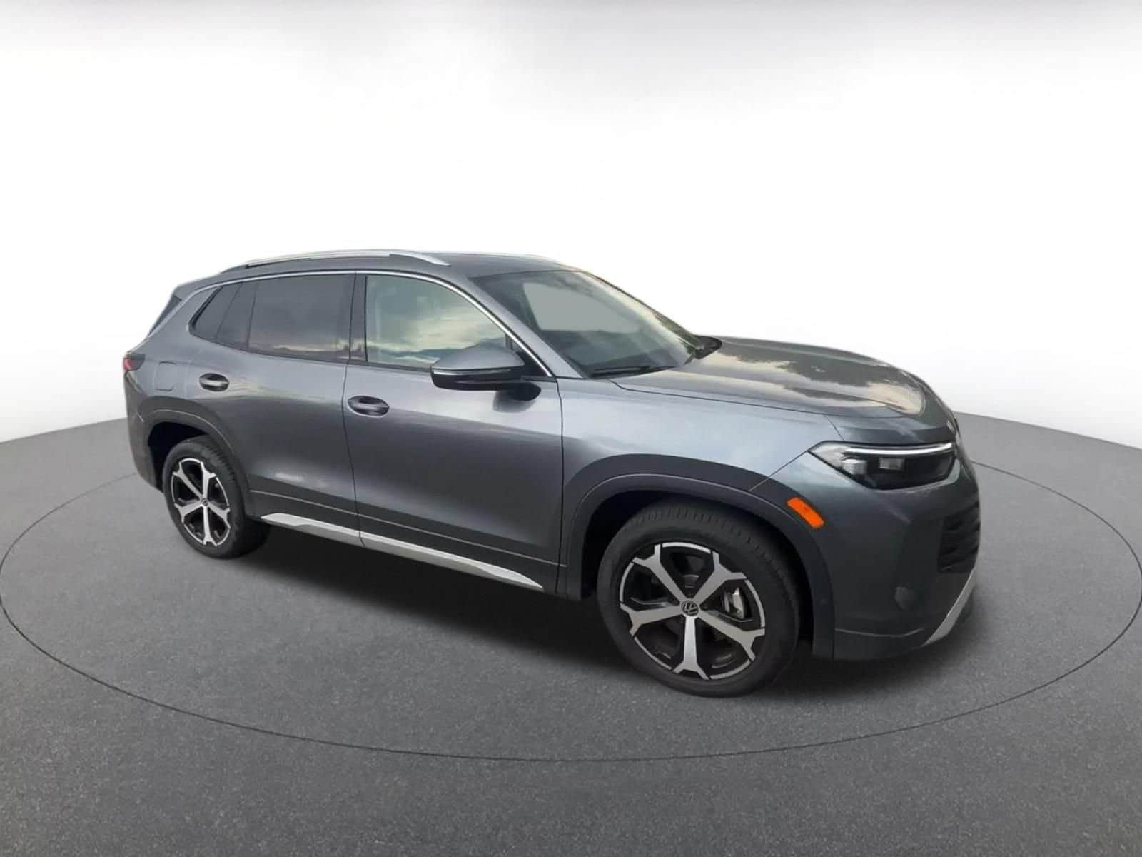 Thumbnail: 2026 Volkswagen Tiguan - 2