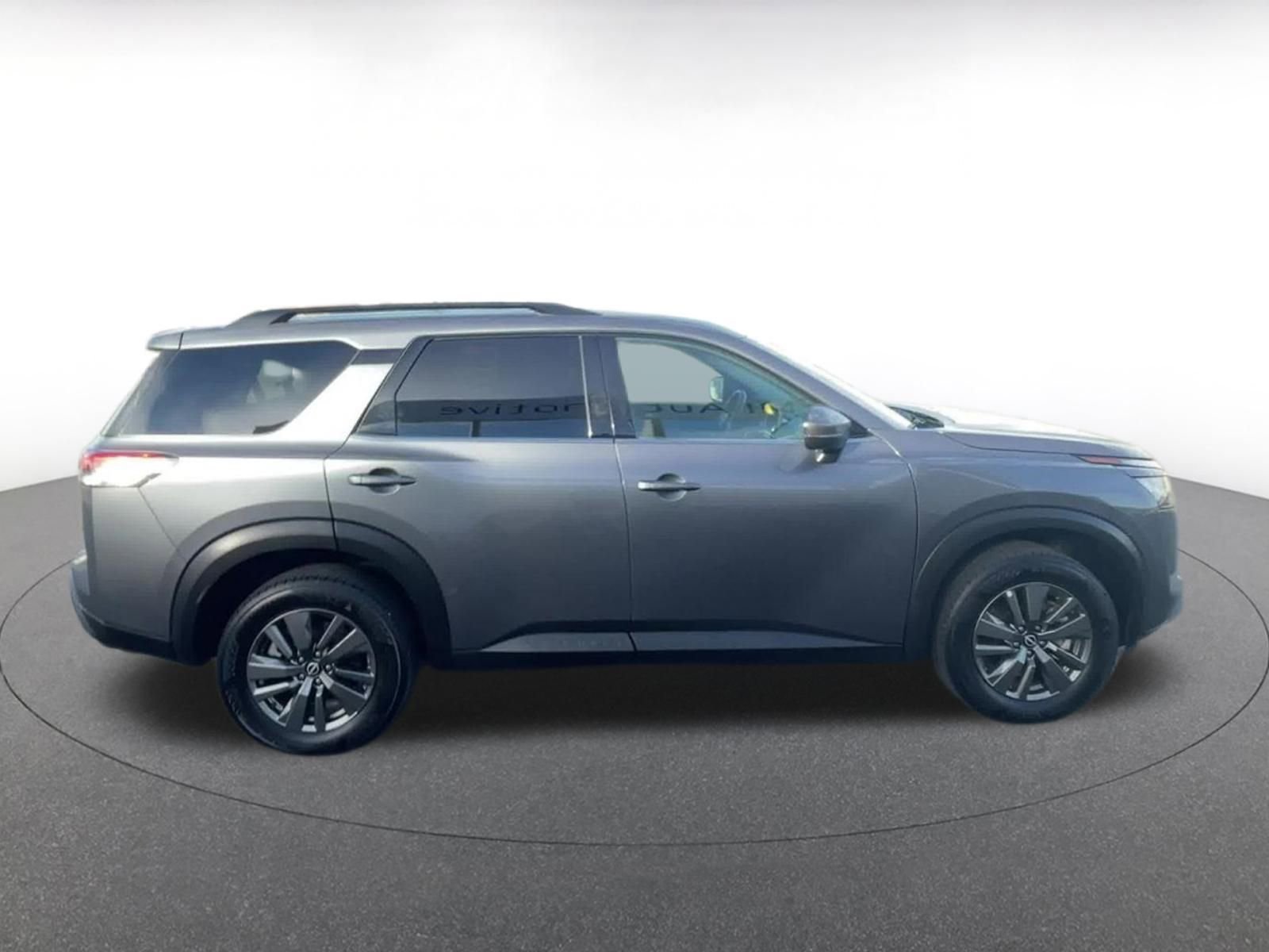 Thumbnail: 2025 Nissan Pathfinder - 16