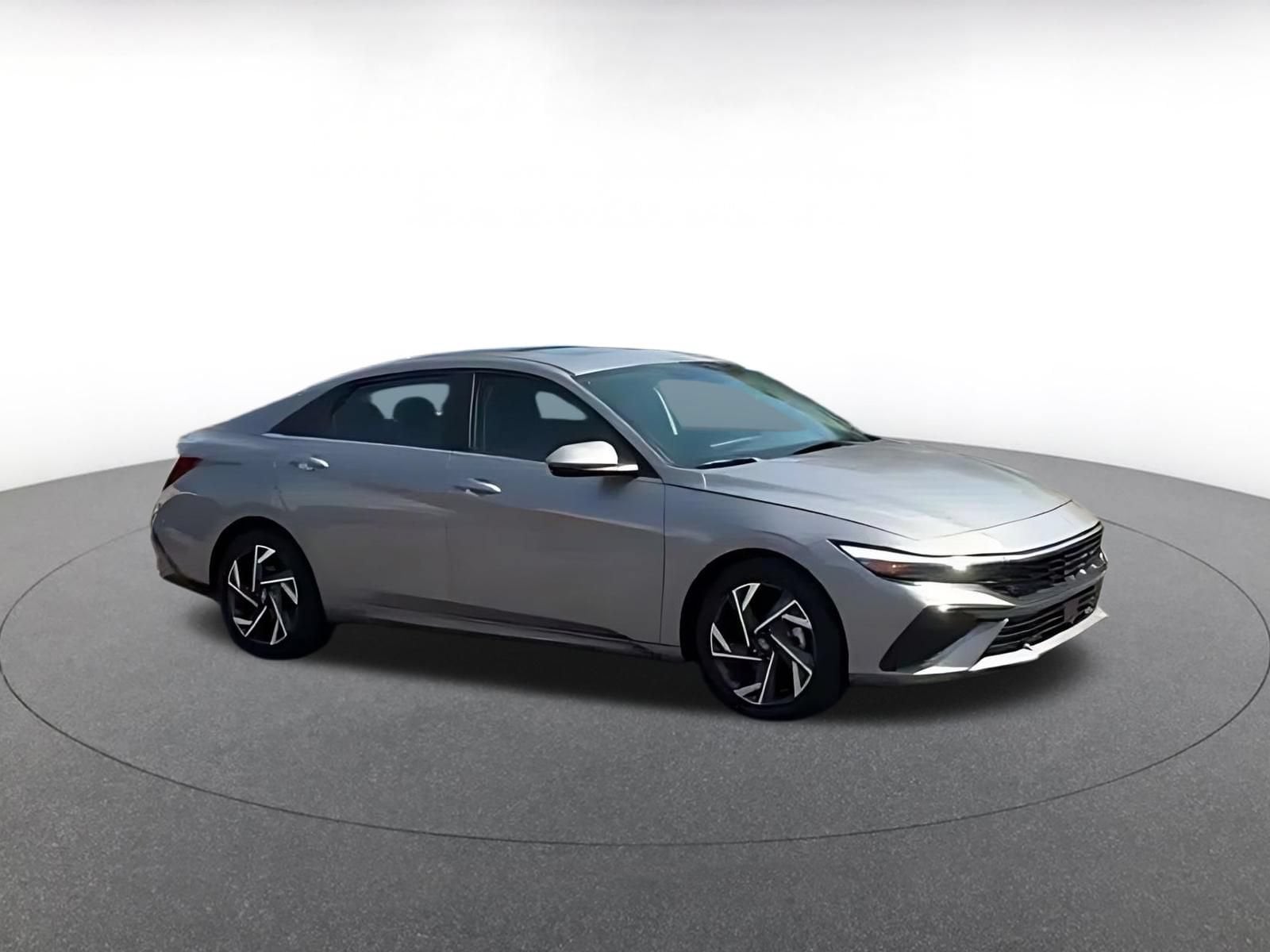 Thumbnail: 2025 Hyundai Elantra - 2