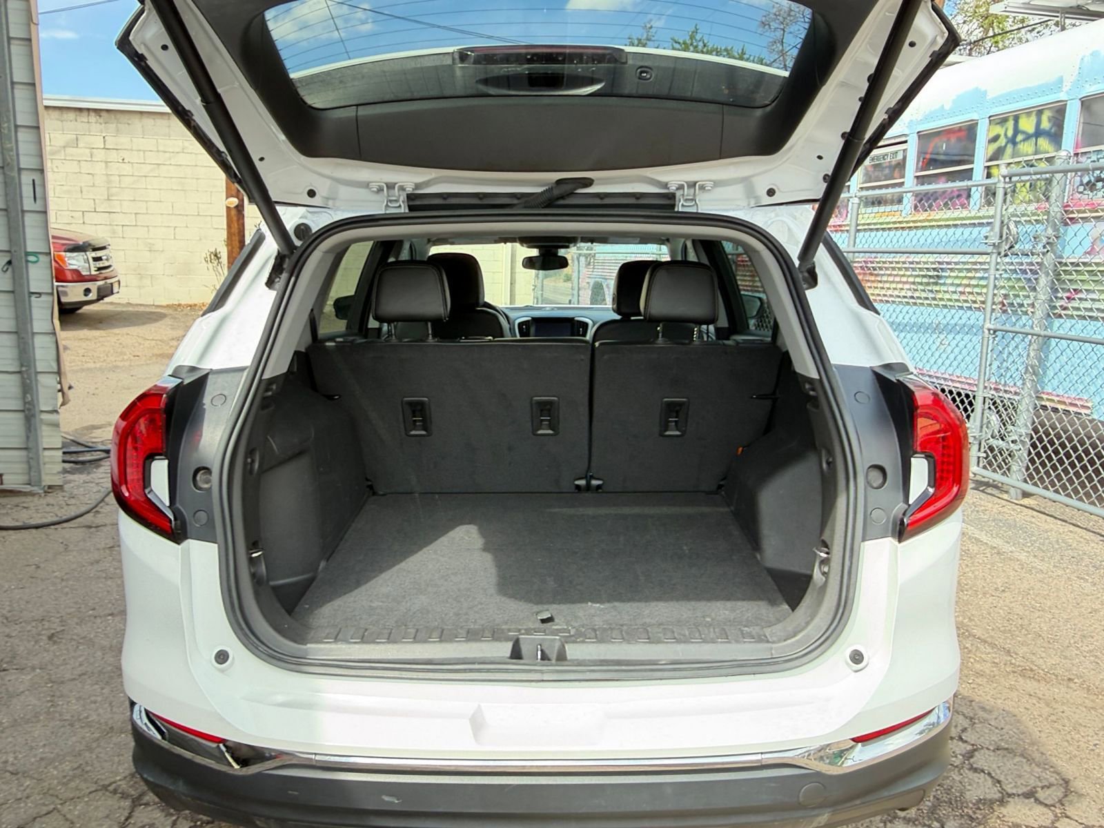 Thumbnail: 2024 GMC Terrain - 32