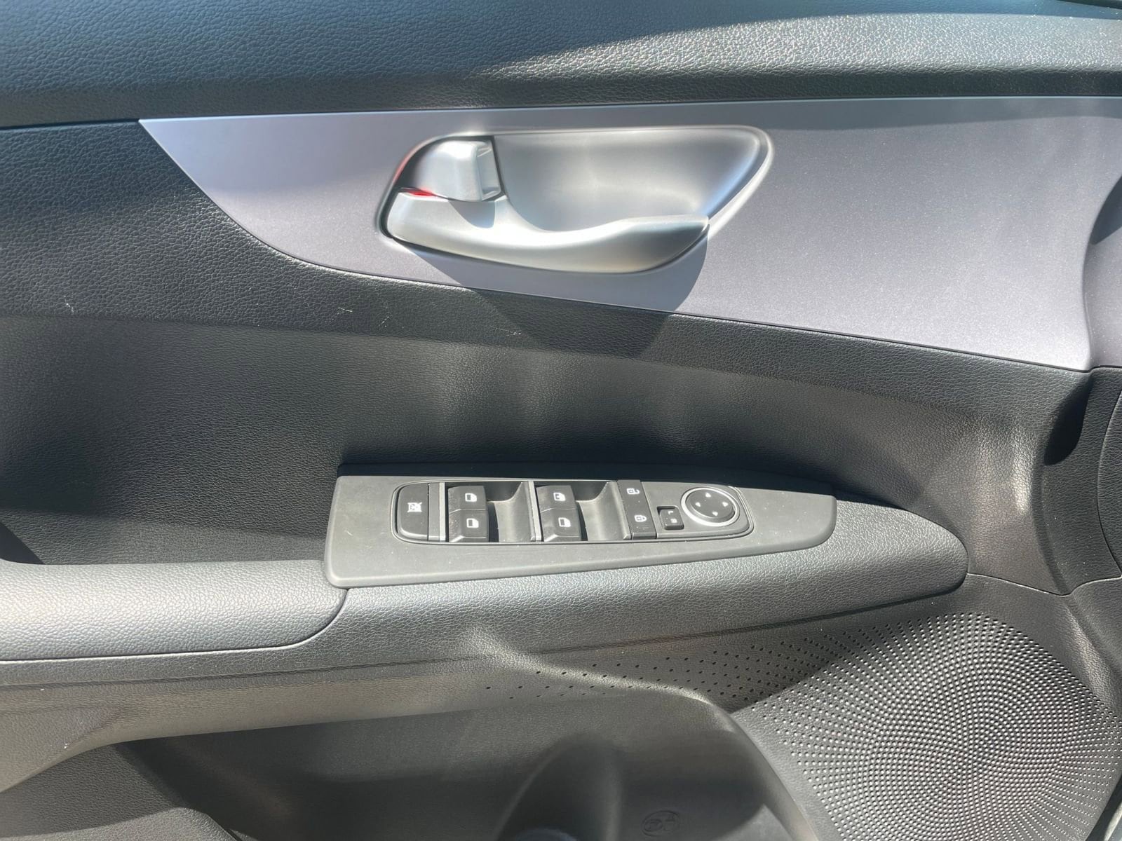 2024 Kia Forte LXS 20