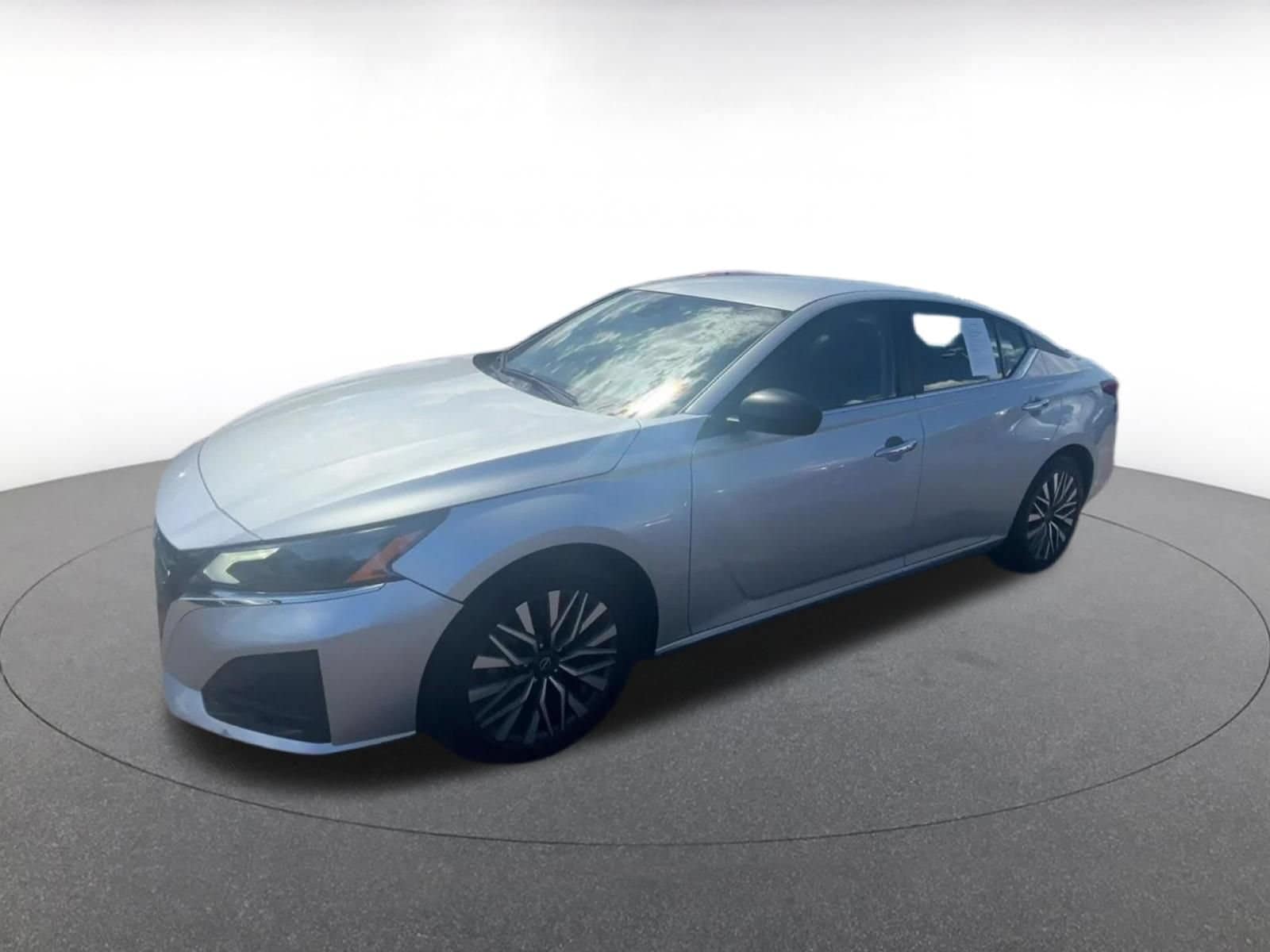 Thumbnail: 2025 Nissan Altima - 8