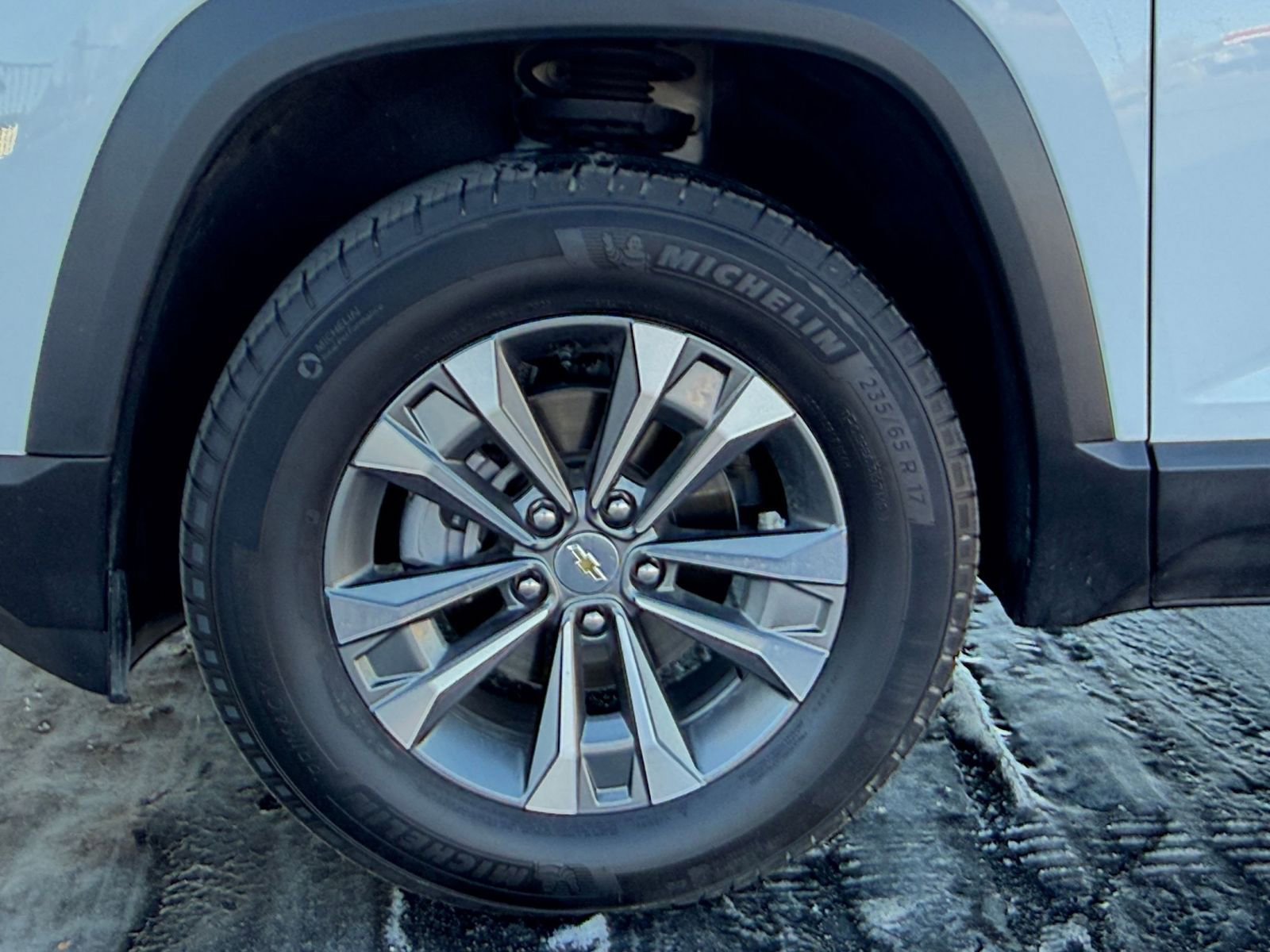 Thumbnail: 2025 Chevrolet Equinox - 30