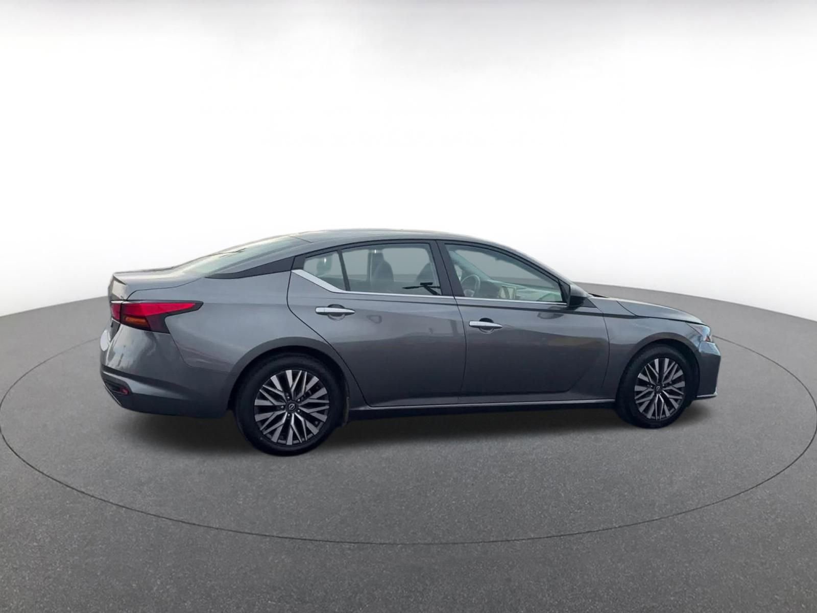 Thumbnail: 2025 Nissan Altima - 14