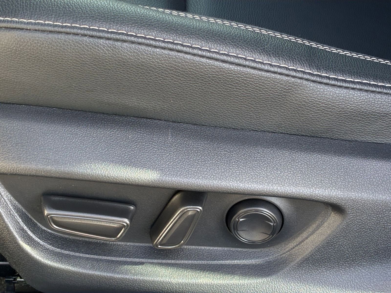 Thumbnail: 2025 Toyota Camry - 22