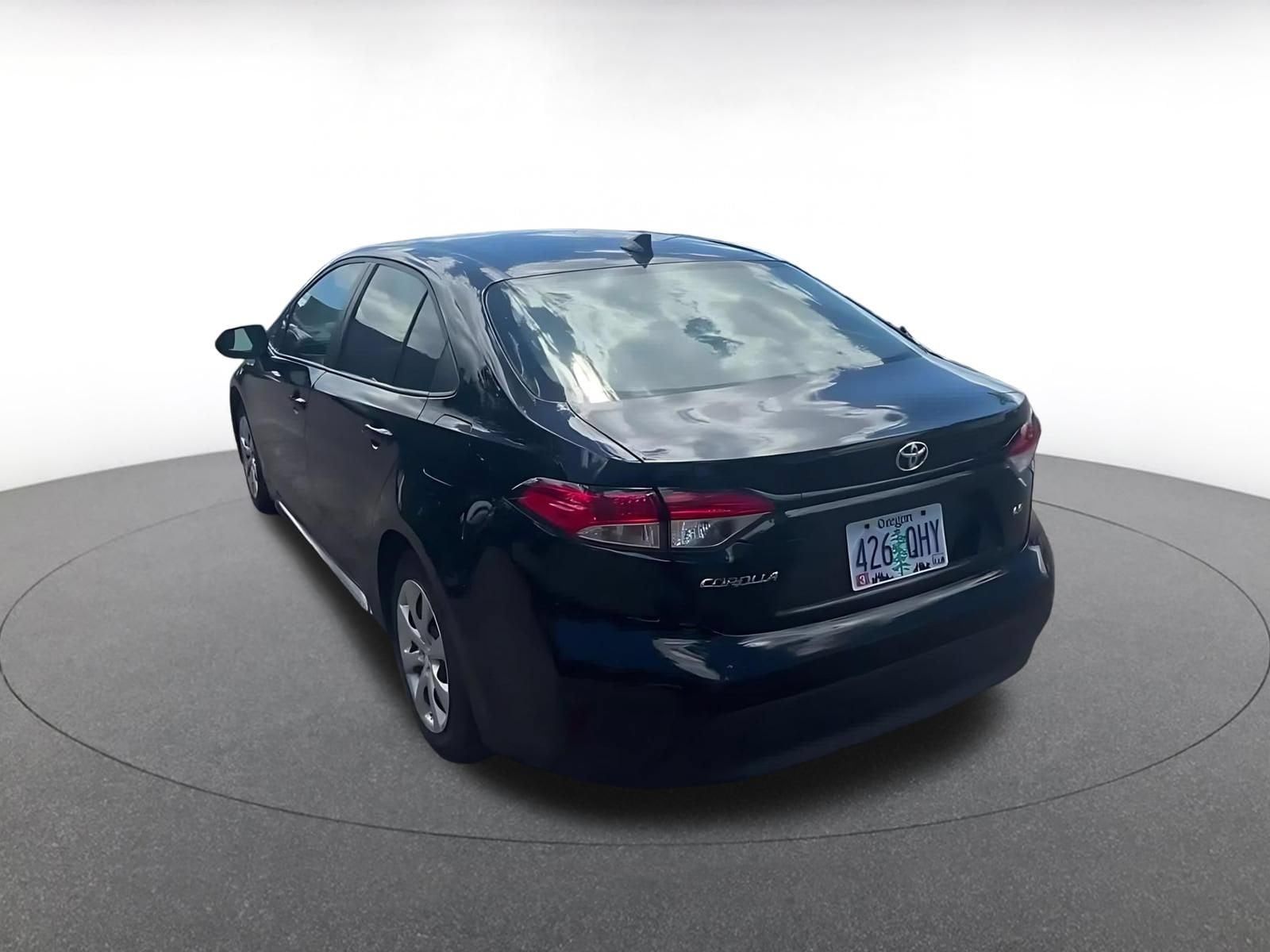 Thumbnail: 2025 Toyota Corolla - 11