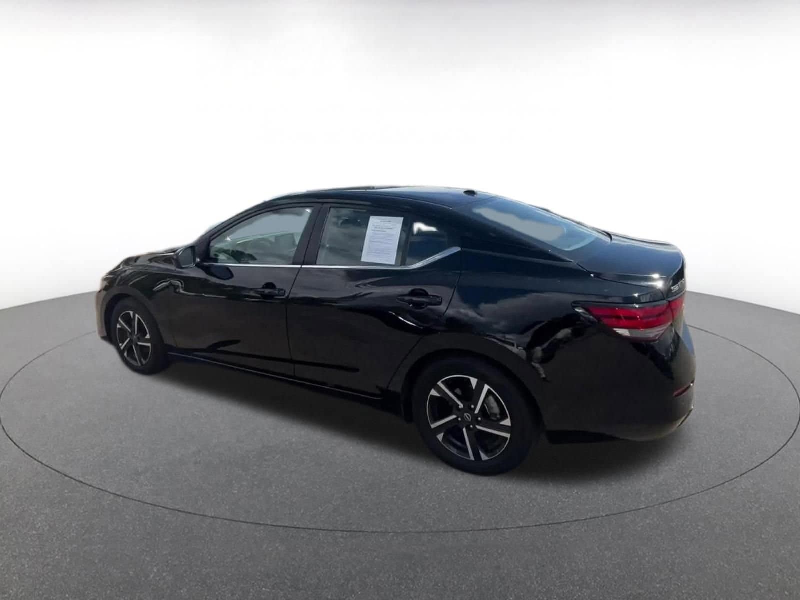 Thumbnail: 2025 Nissan Sentra - 10