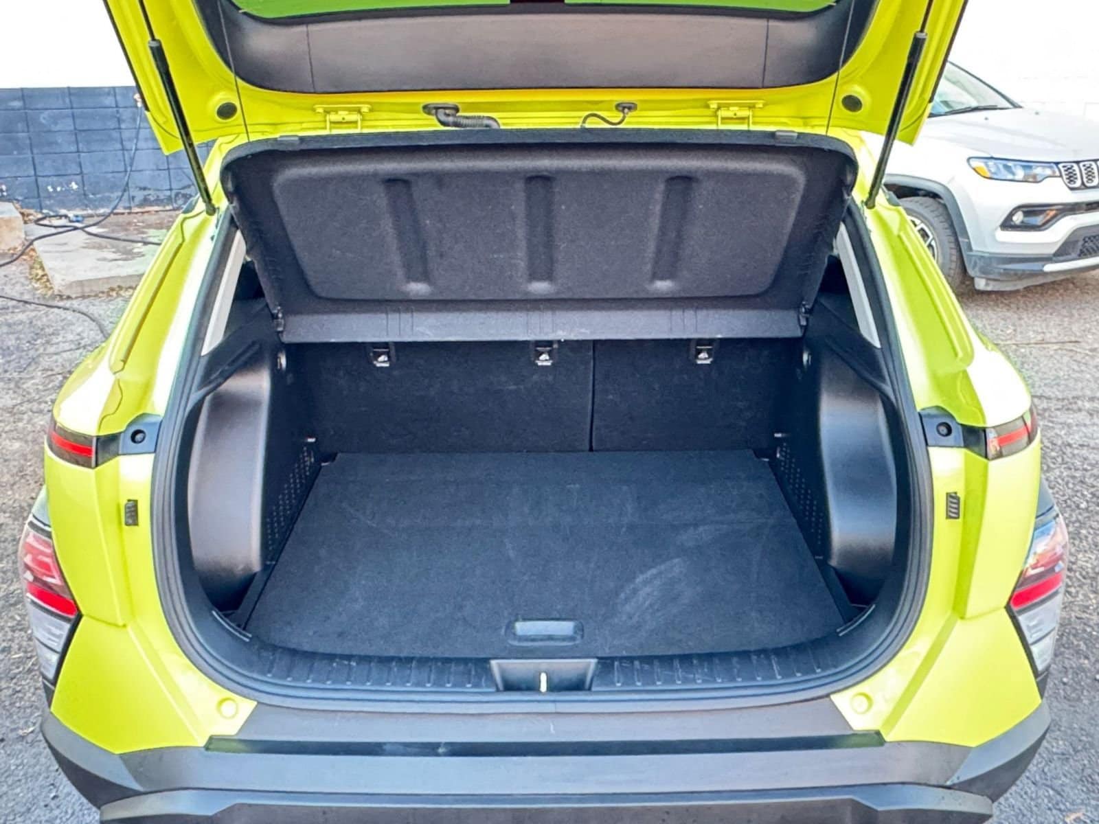 Thumbnail: 2025 Hyundai Kona - 31