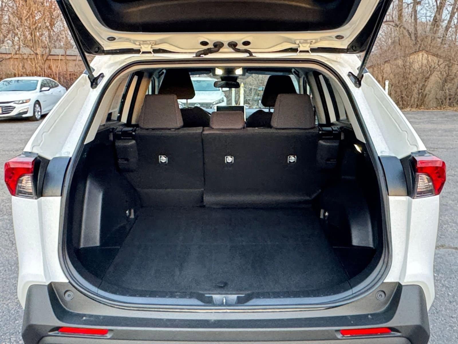 Thumbnail: 2025 Toyota RAV4 - 30