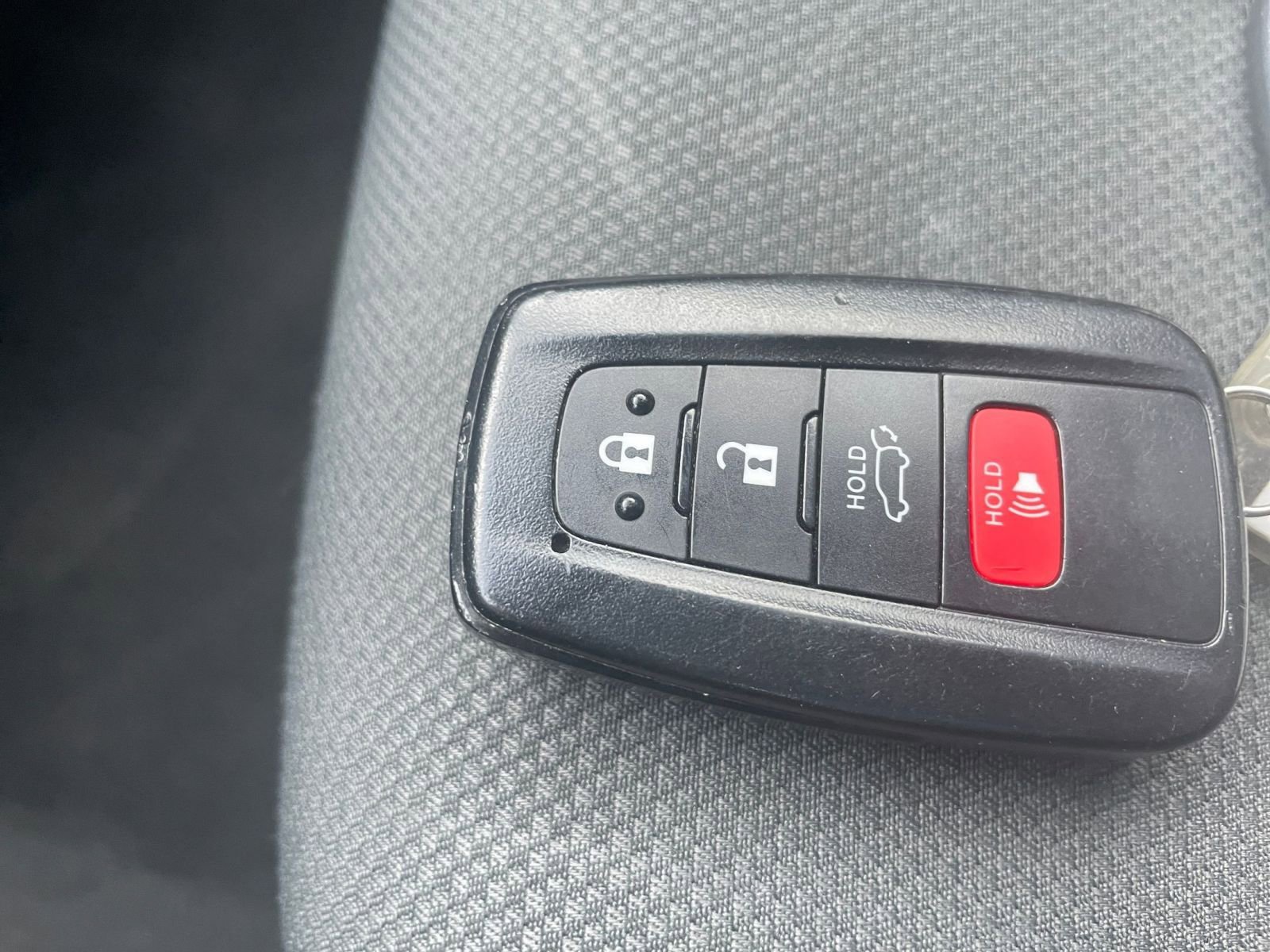 Thumbnail: 2025 Toyota RAV4 - 22