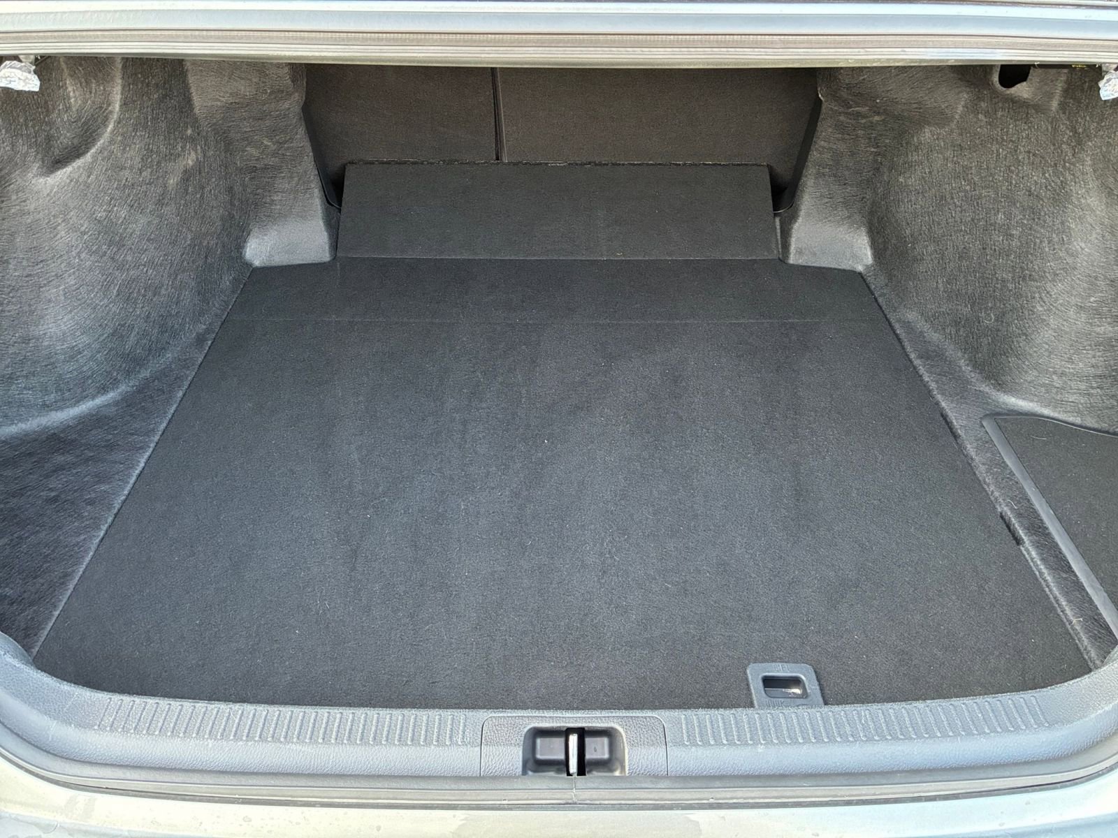 Thumbnail: 2025 Toyota Camry - 30