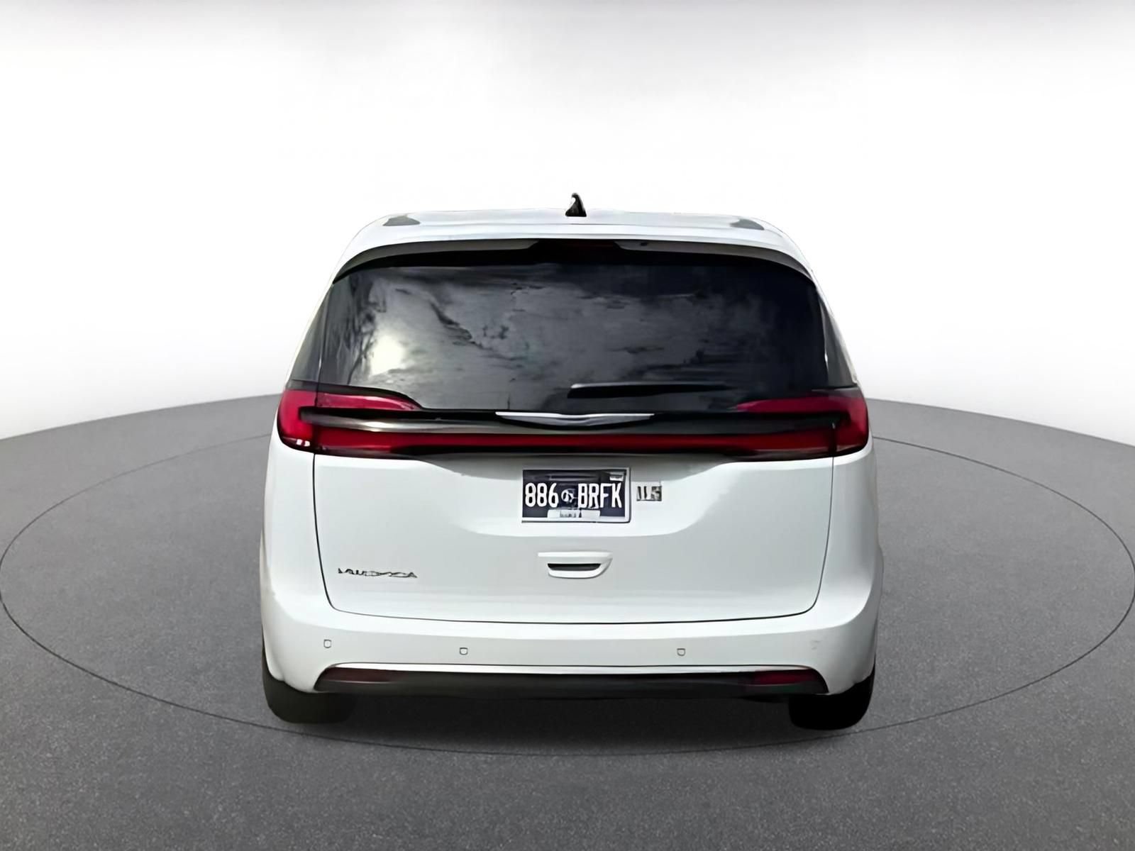 Thumbnail: 2025 Chrysler Pacifica - 12