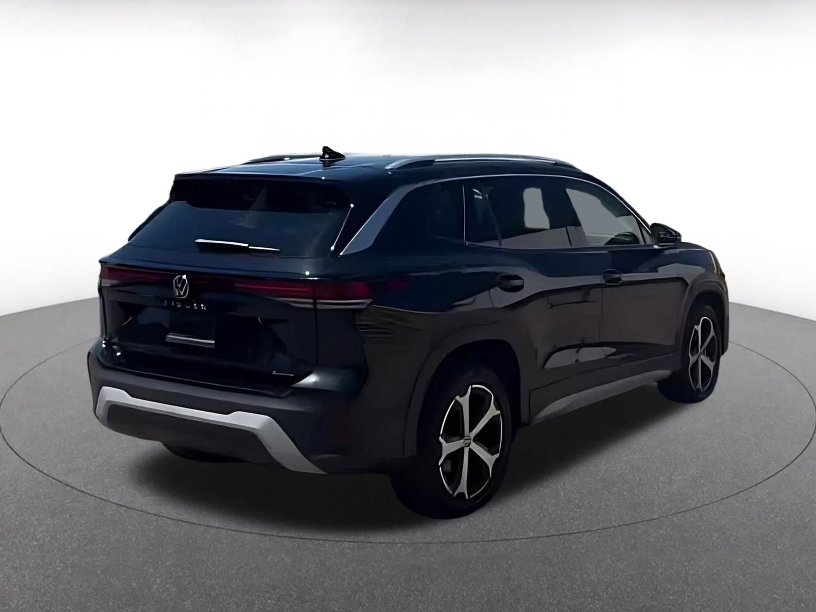 Thumbnail: 2026 Volkswagen Tiguan - 11