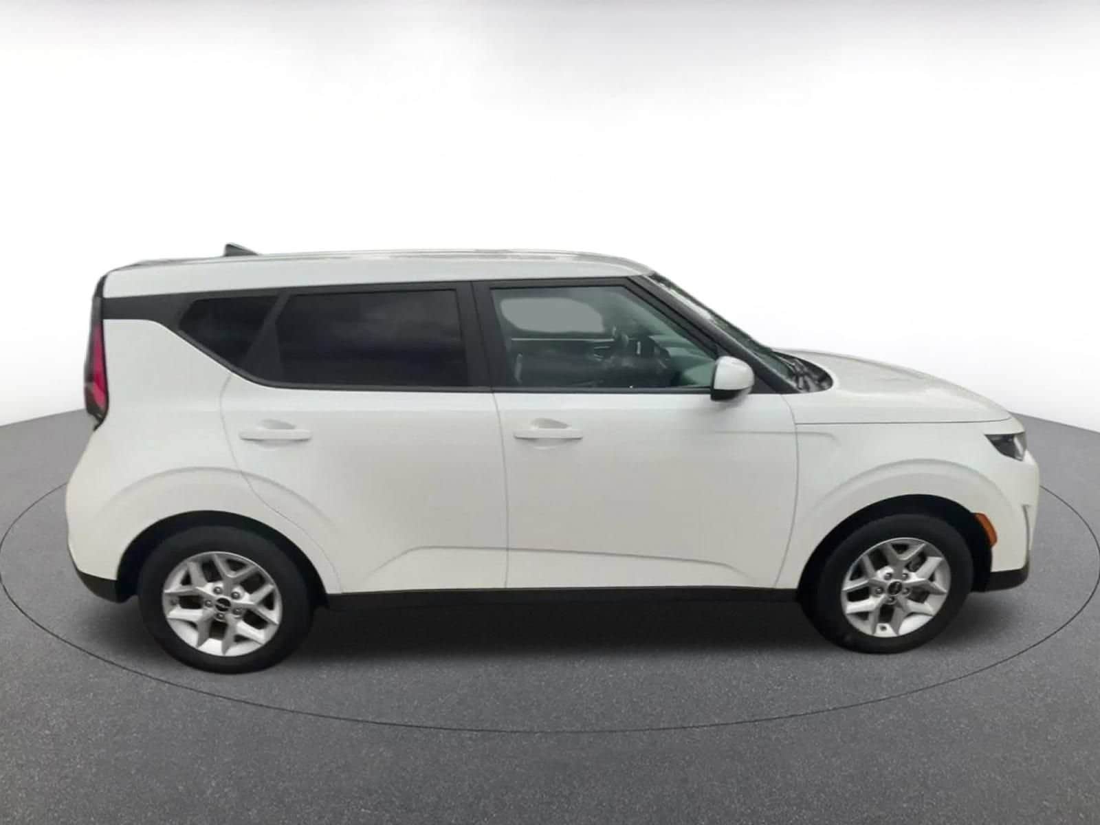 Thumbnail: 2025 Kia Soul - 16