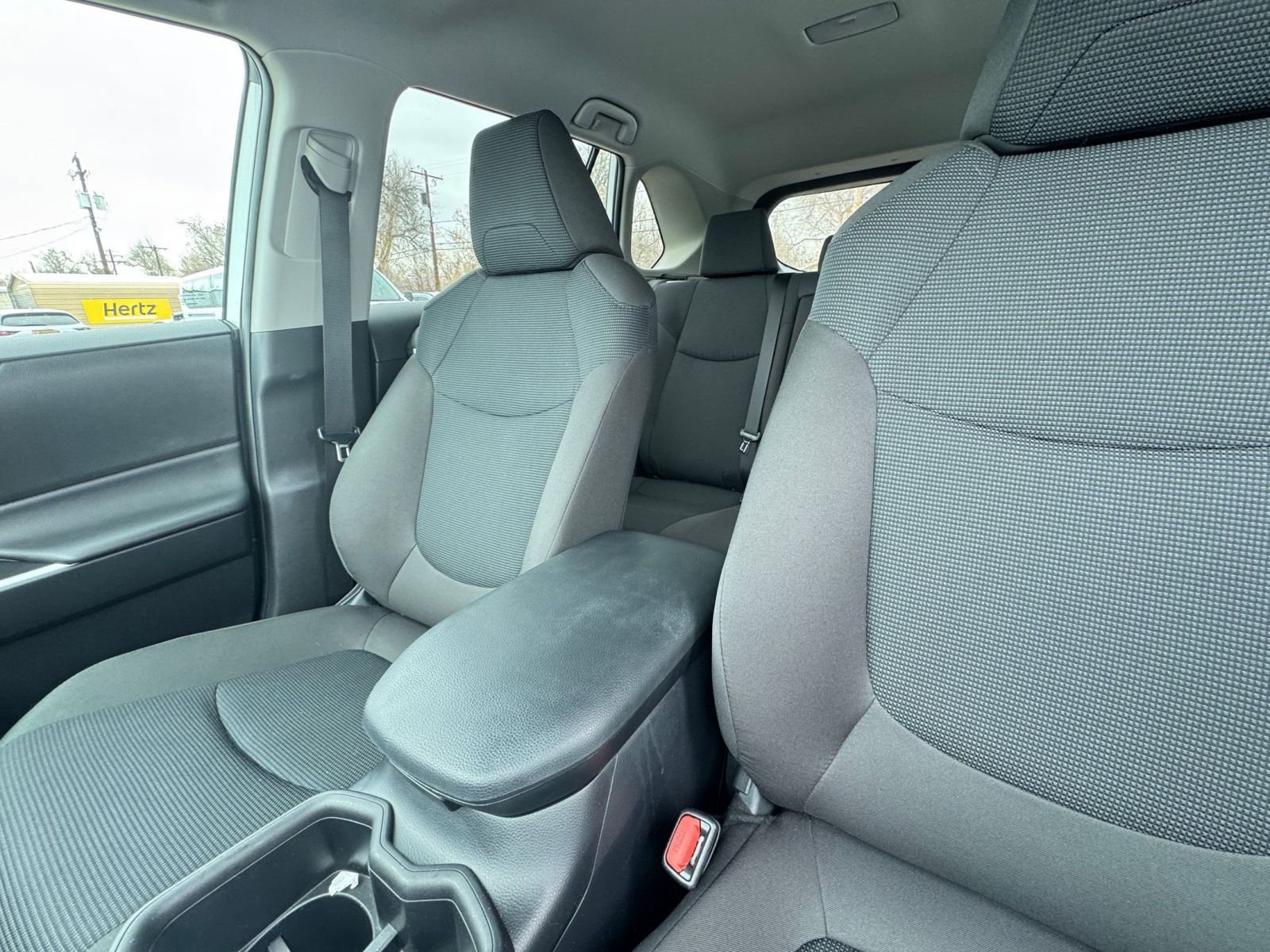 Thumbnail: 2025 Toyota RAV4 - 35