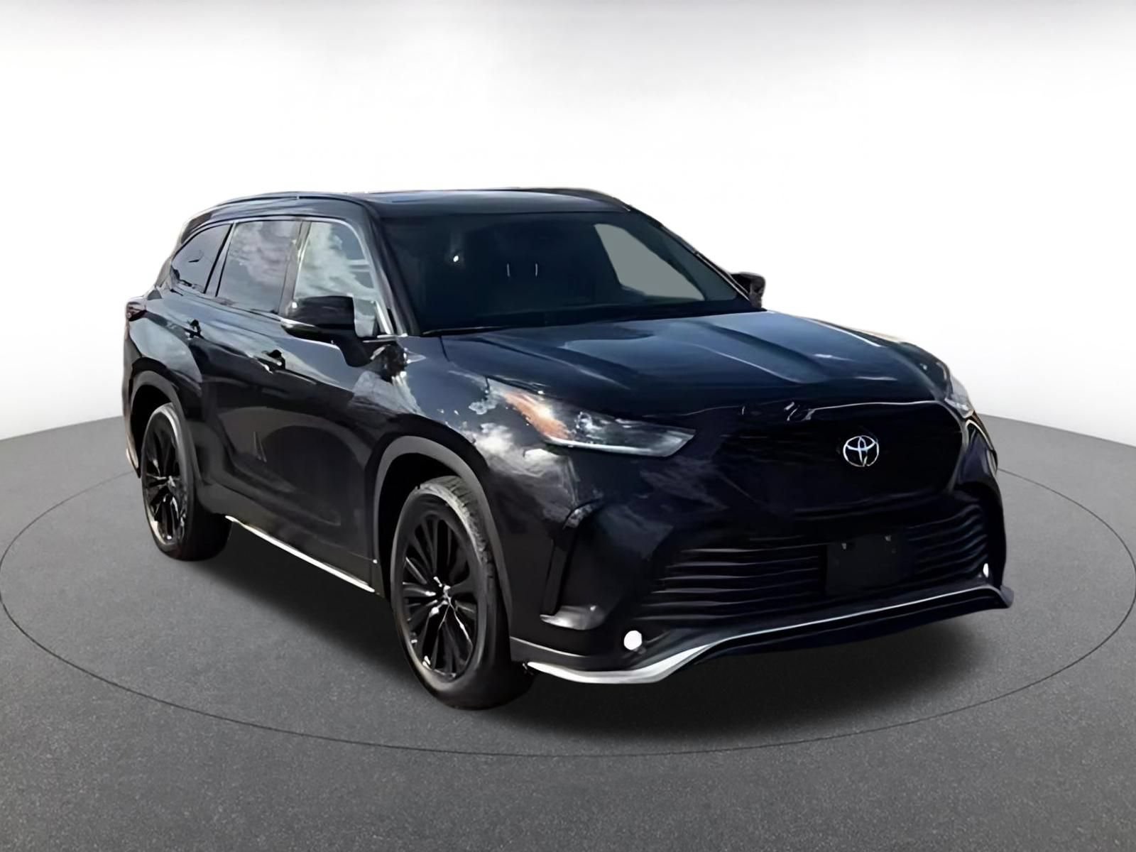 Thumbnail: 2025 Toyota Highlander - 3