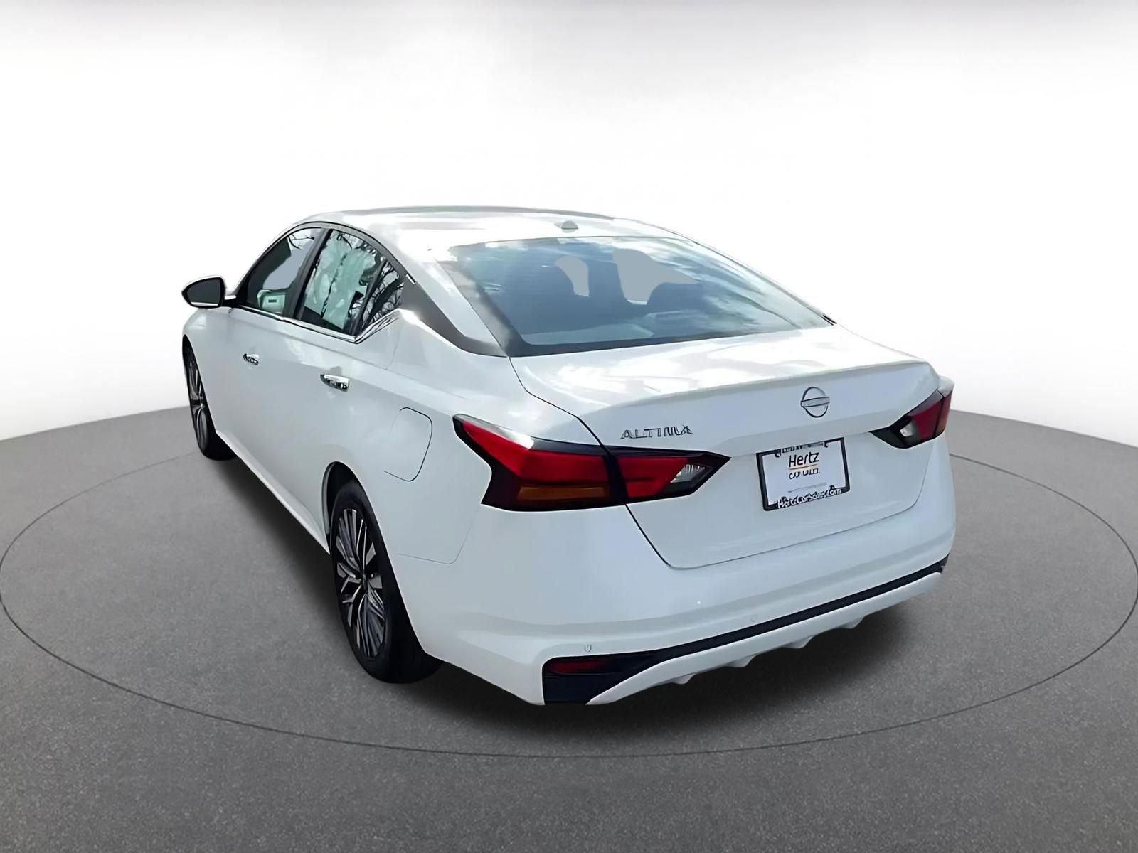 Thumbnail: 2025 Nissan Altima - 11