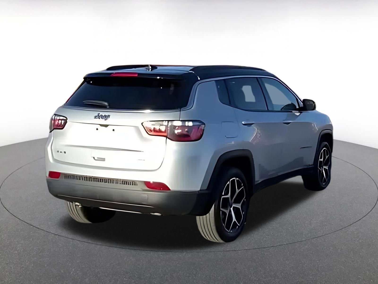 Thumbnail: 2025 Jeep Compass - 9