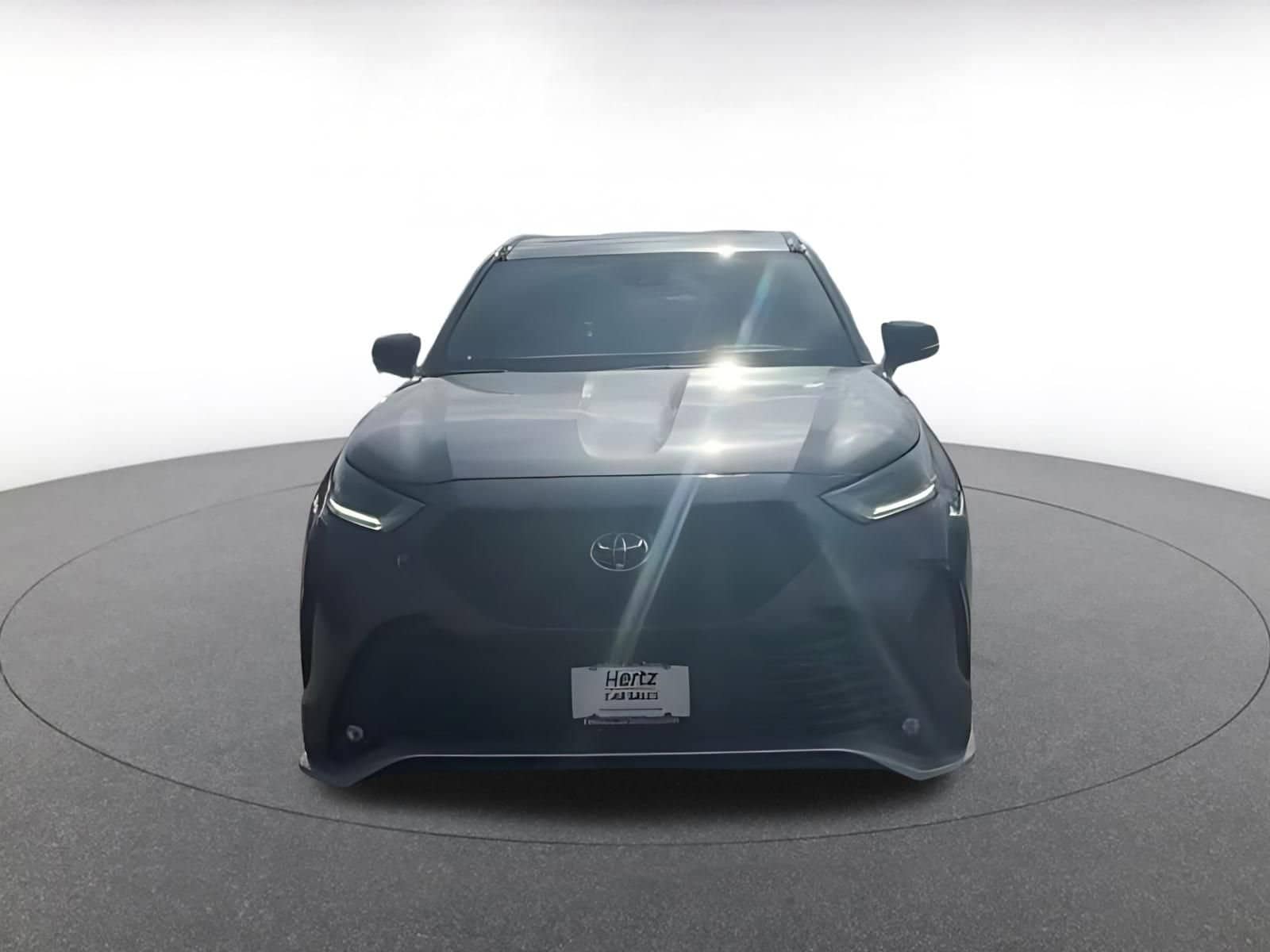 Thumbnail: 2025 Toyota Highlander - 16
