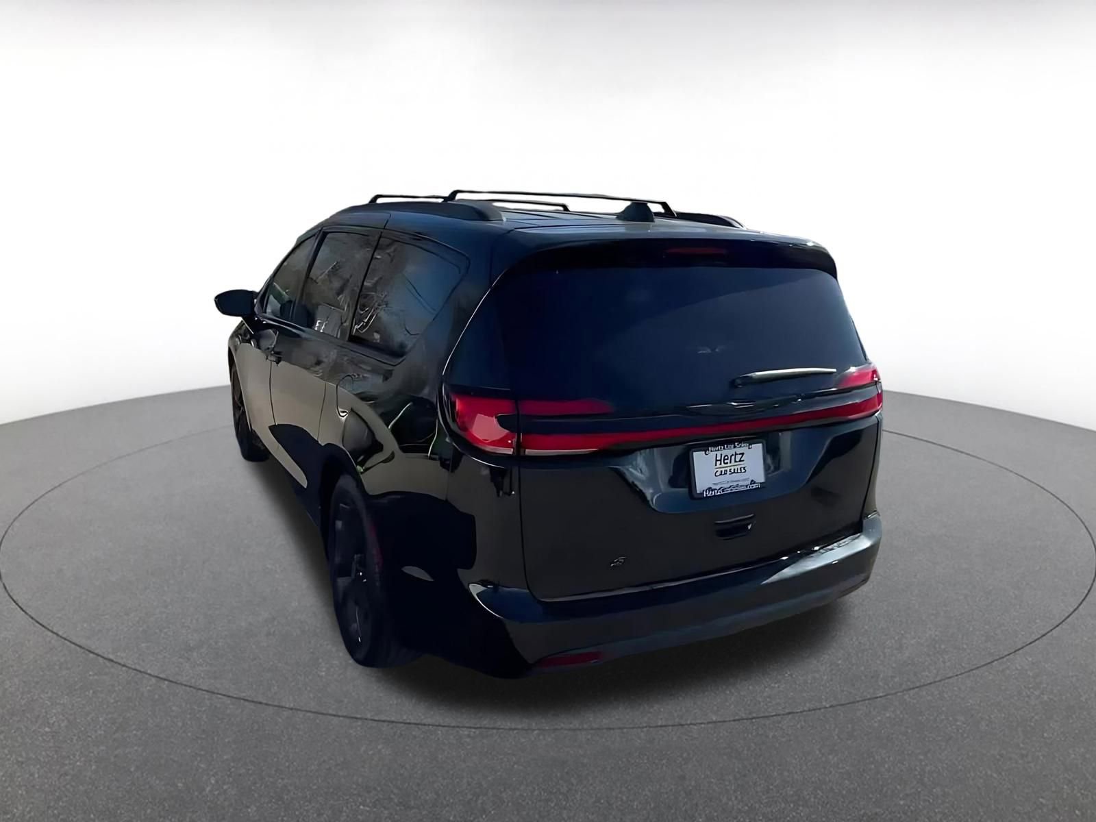 Thumbnail: 2025 Chrysler Pacifica - 11