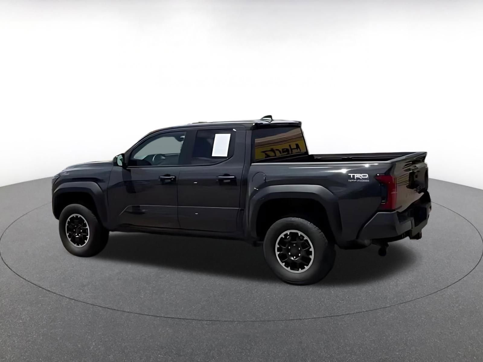 Thumbnail: 2025 Toyota Tacoma - 10