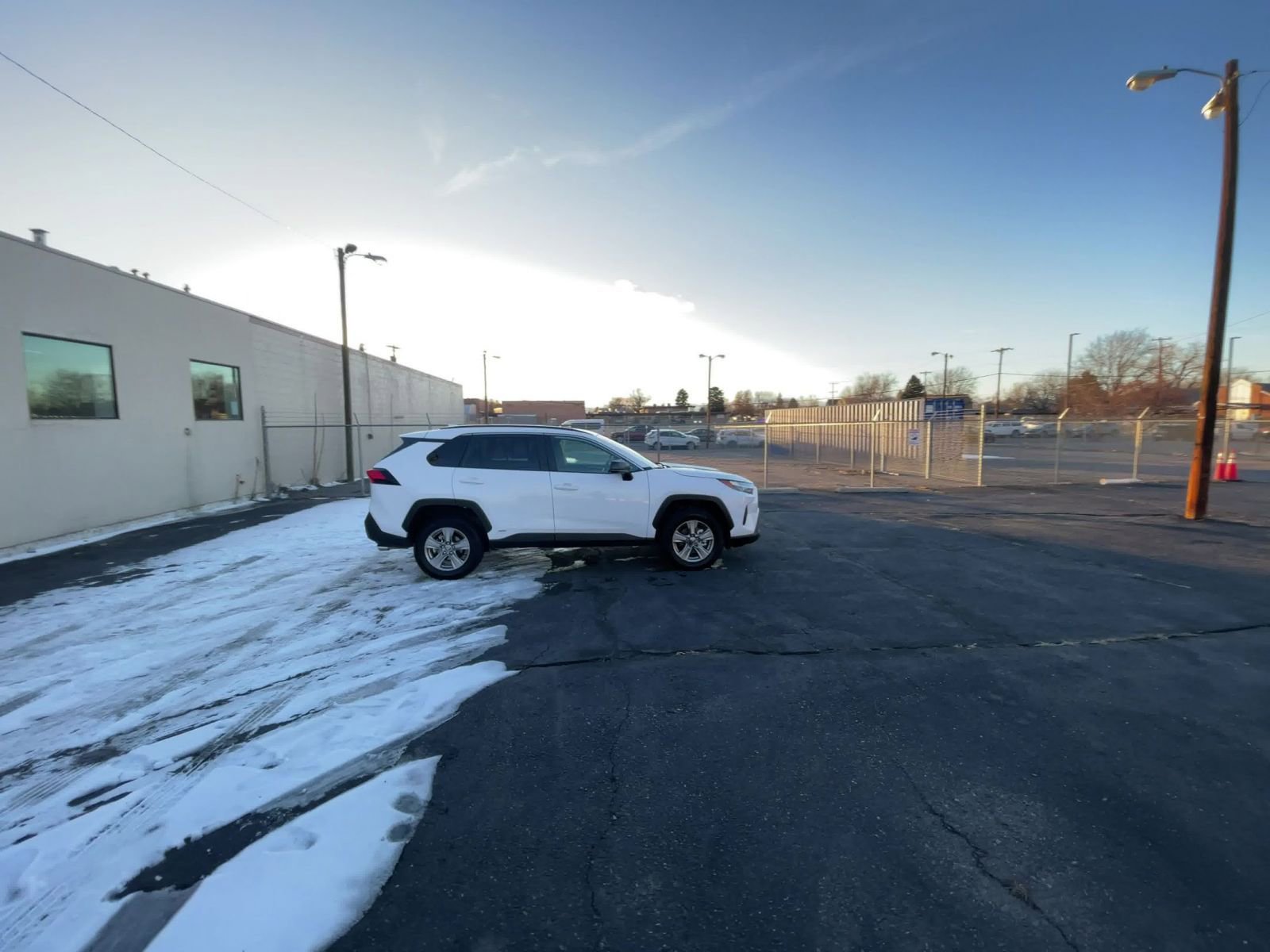 Thumbnail: 2025 Toyota RAV4 - 15