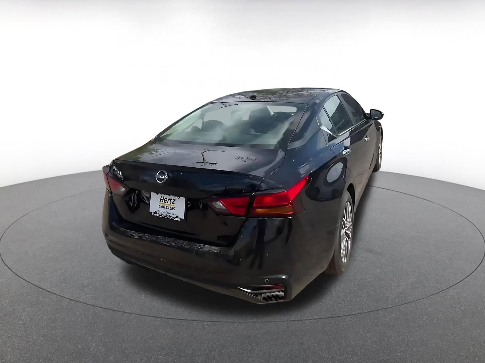 Thumbnail: 2025 Nissan Altima - 15
