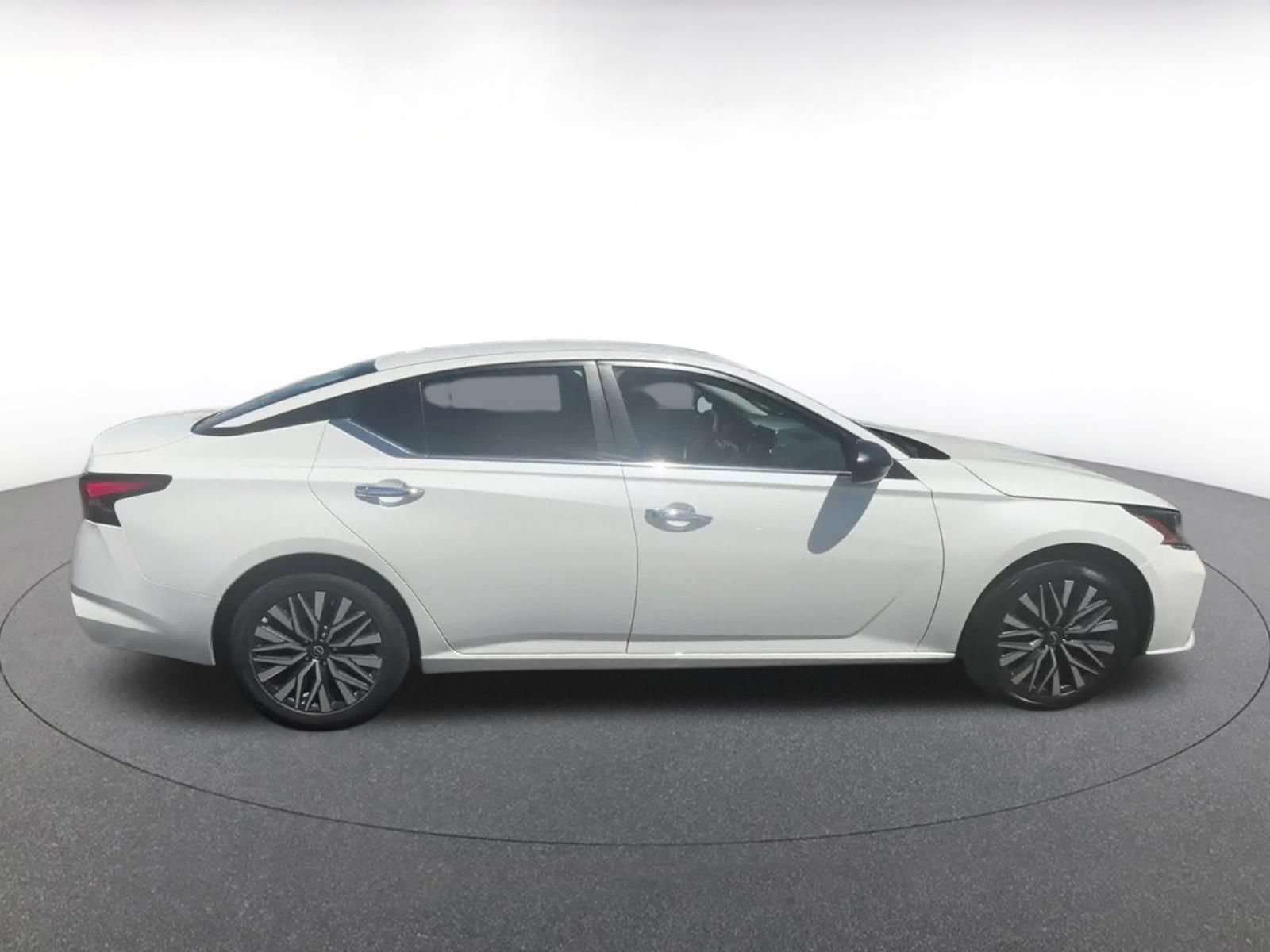 Thumbnail: 2025 Nissan Altima - 16