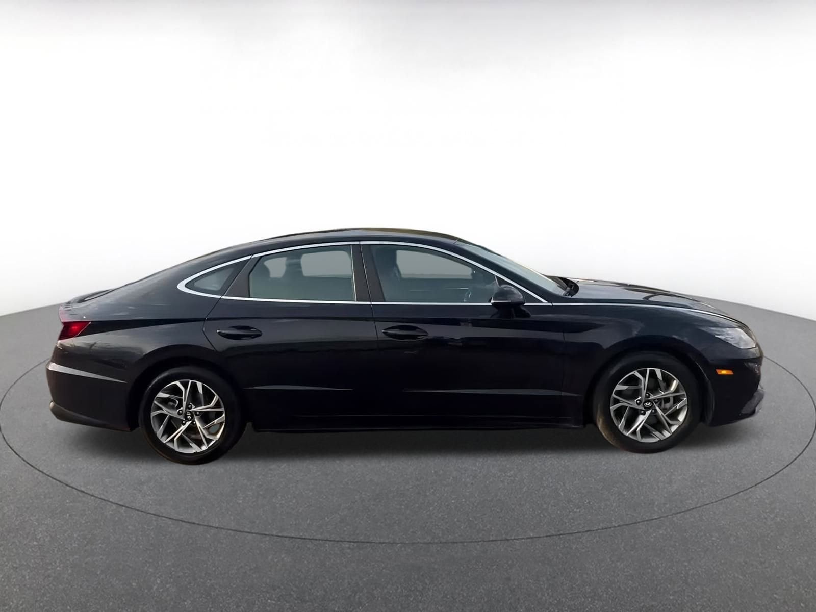 Thumbnail: 2023 Hyundai Sonata - 14