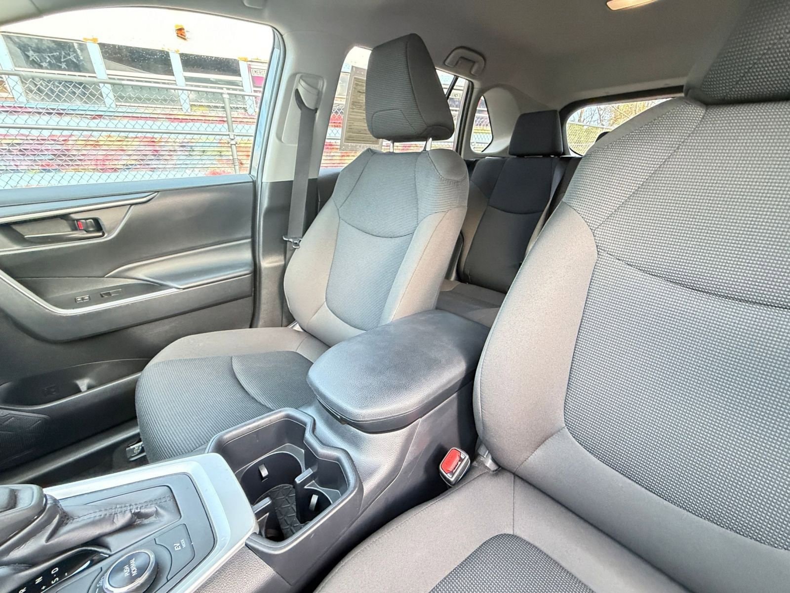 Thumbnail: 2025 Toyota RAV4 - 35