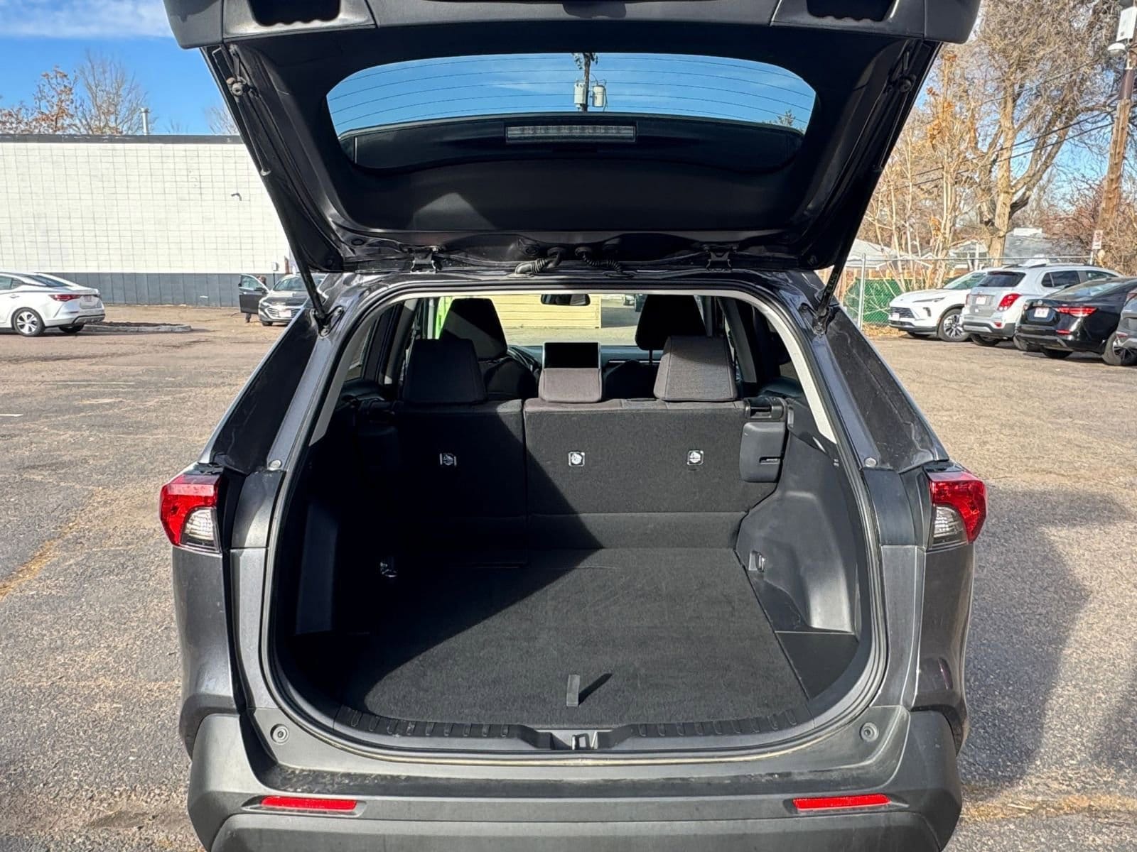 Thumbnail: 2025 Toyota RAV4 - 30