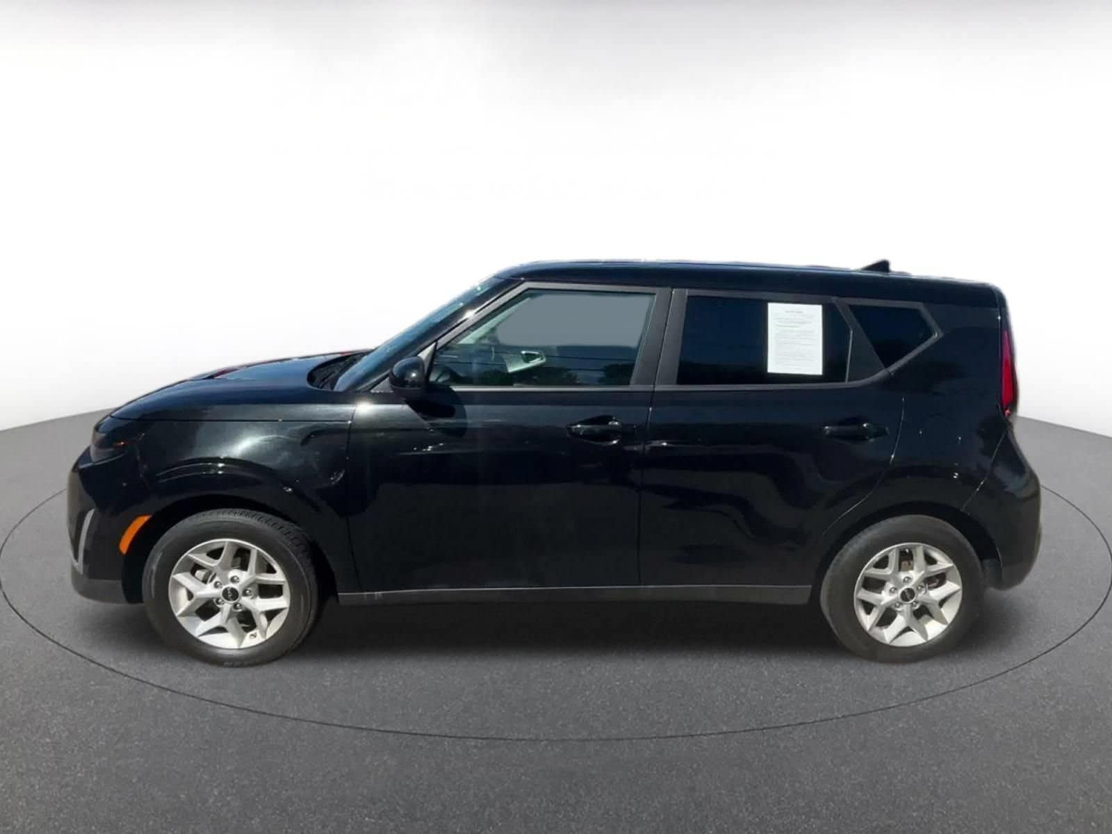 Thumbnail: 2025 Kia Soul - 9