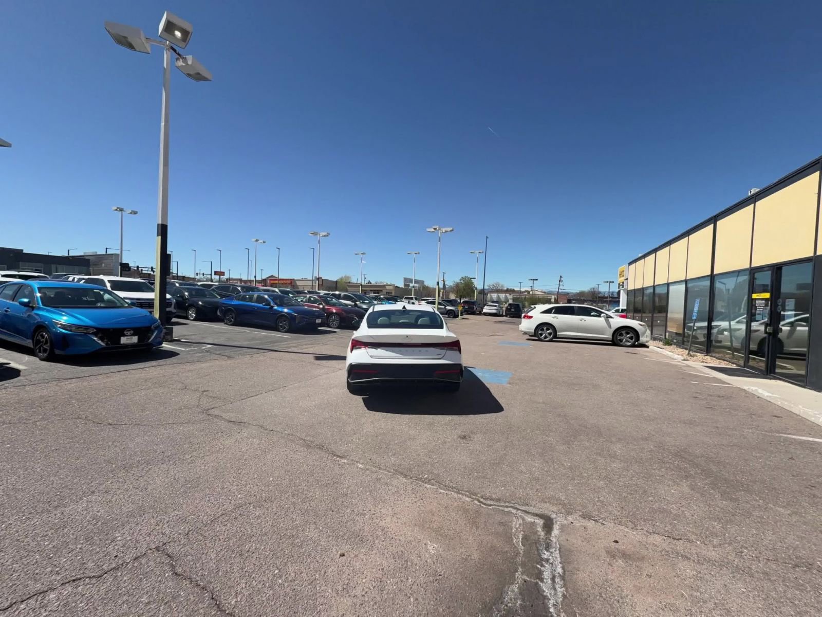 Thumbnail: 2025 Hyundai Elantra - 16