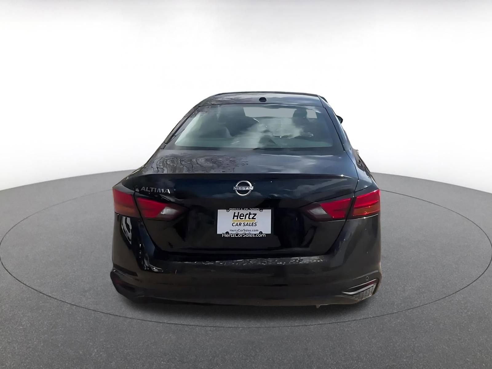 Thumbnail: 2025 Nissan Altima - 12
