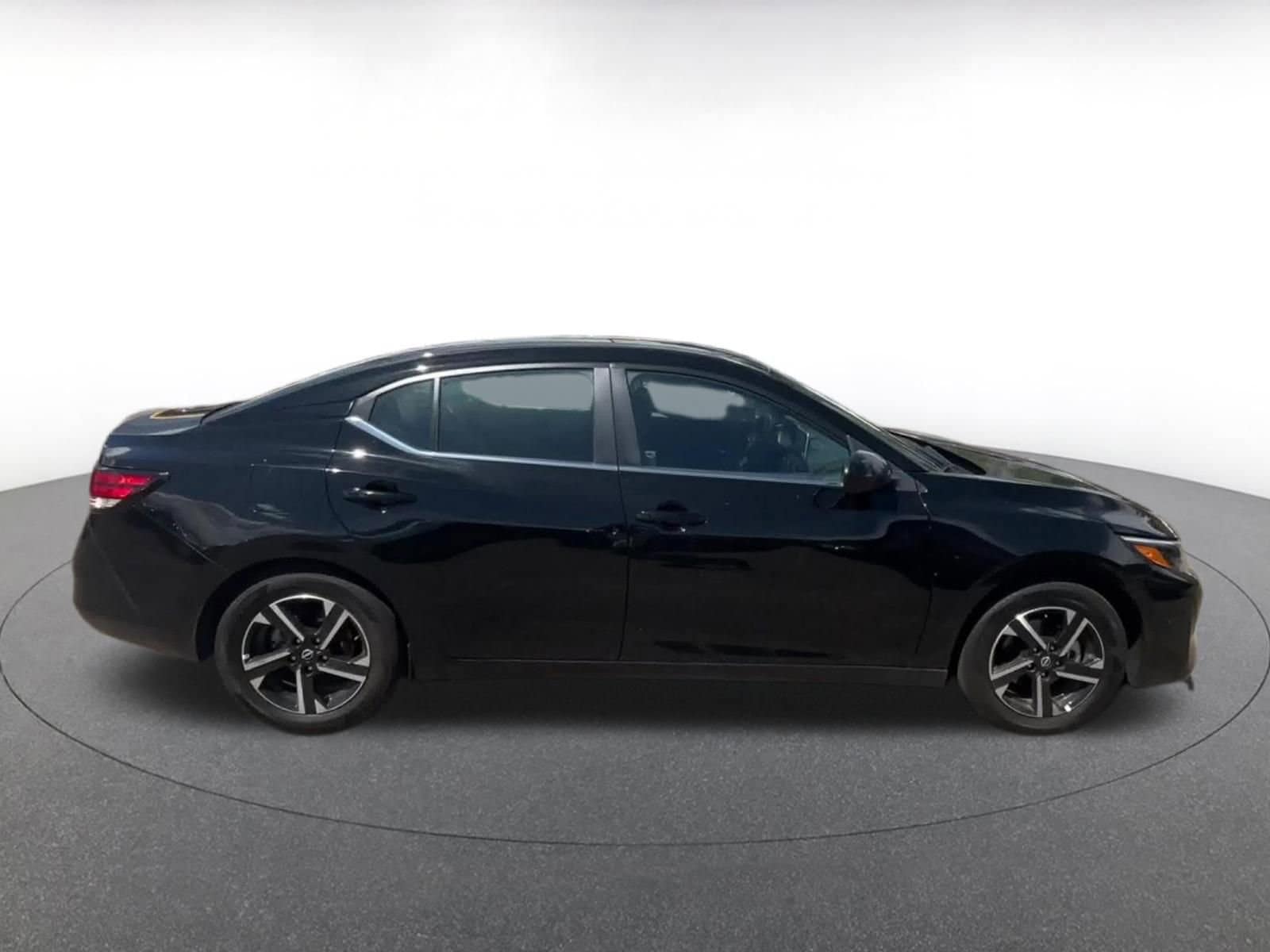 Thumbnail: 2025 Nissan Sentra - 16