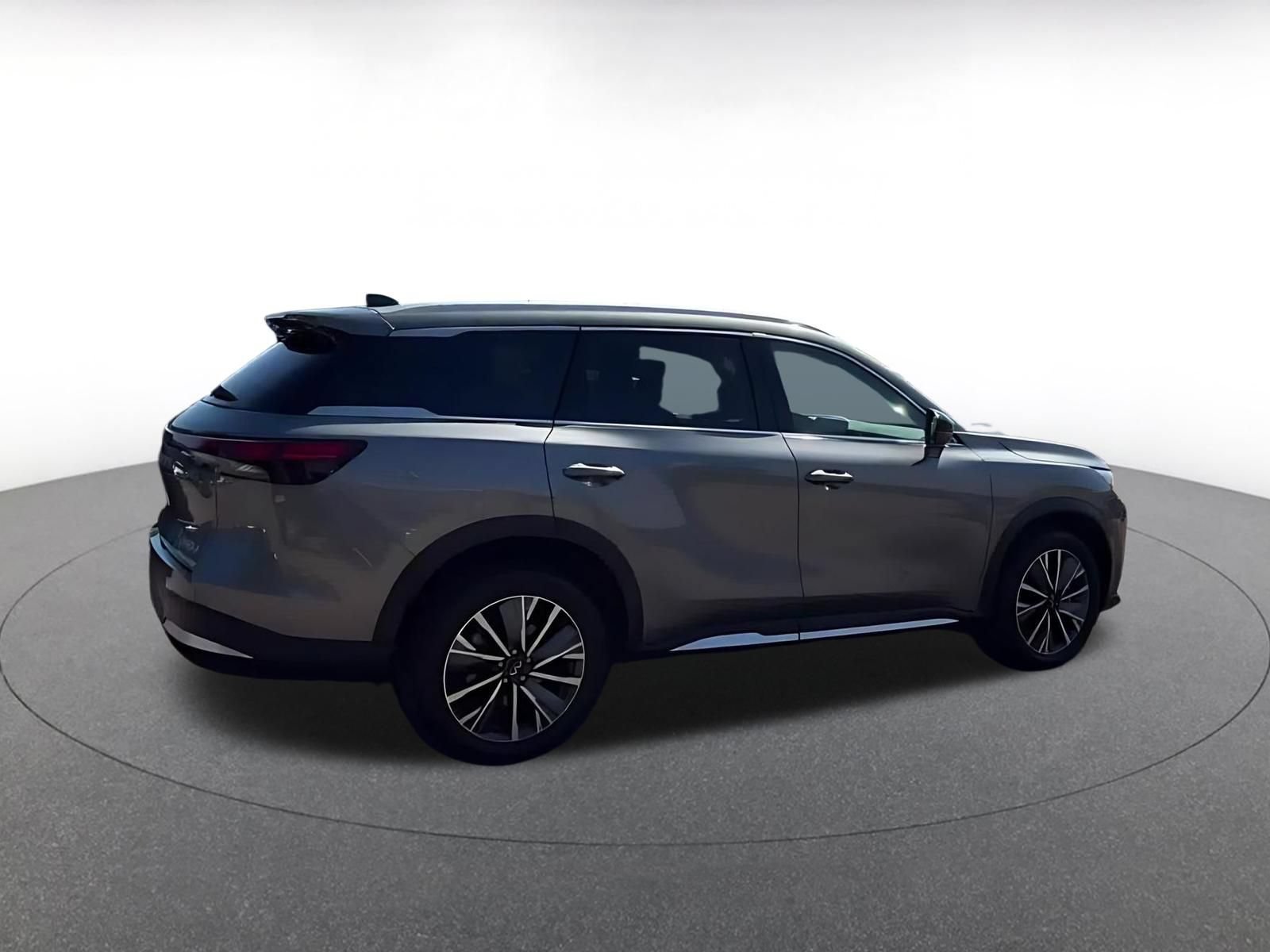 Thumbnail: 2026 INFINITI QX60 - 12