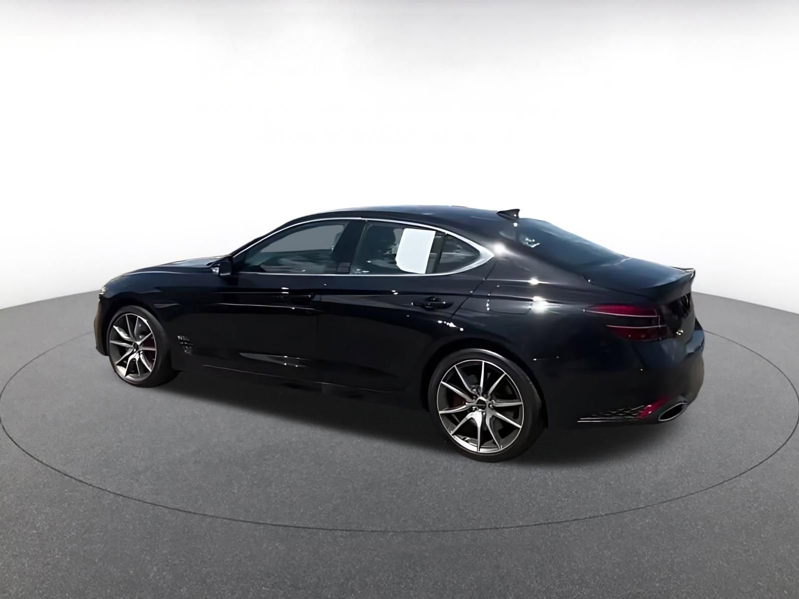 Thumbnail: 2025 Genesis G70 - 16