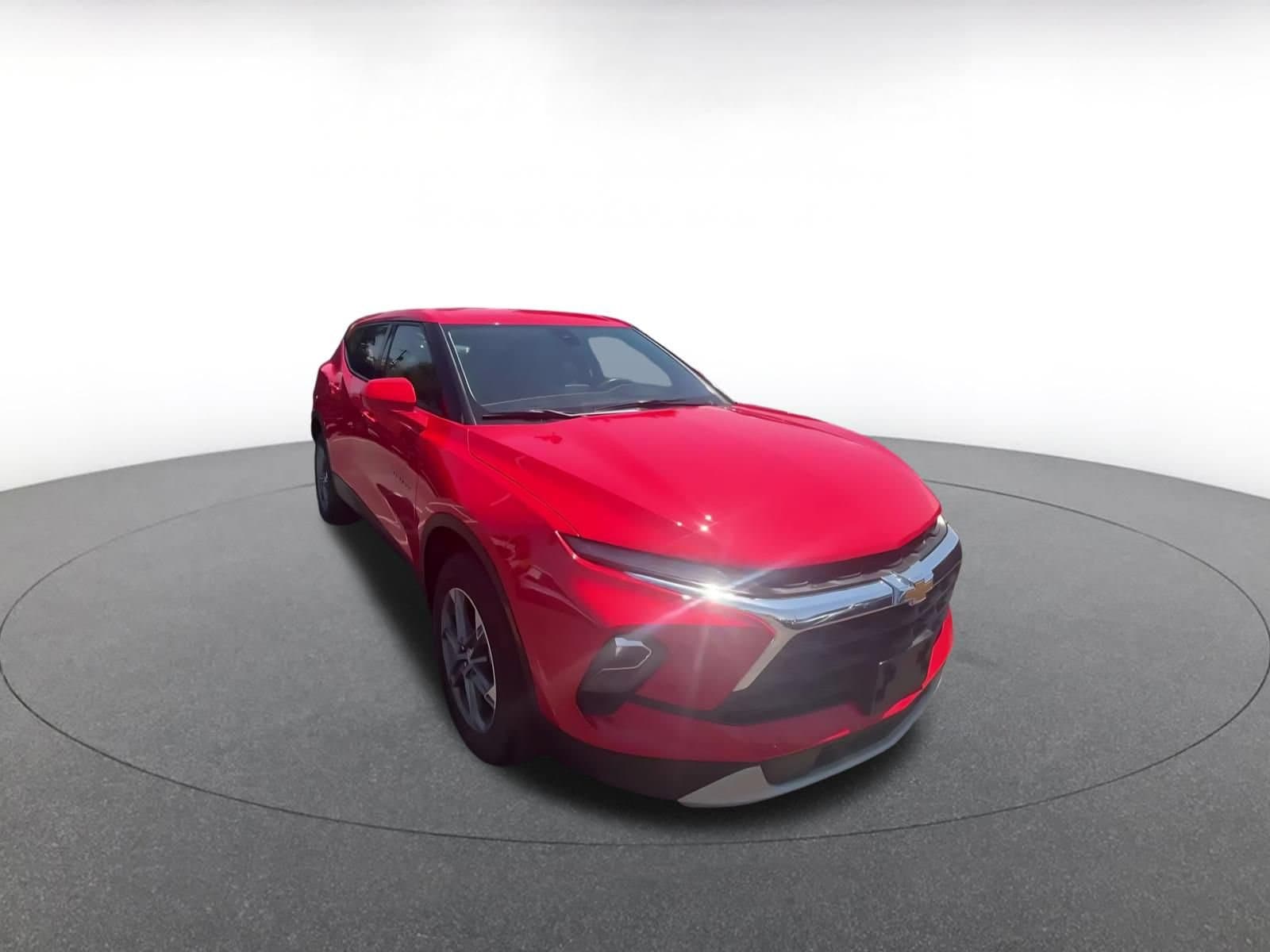 Thumbnail: 2026 Chevrolet Blazer - 3