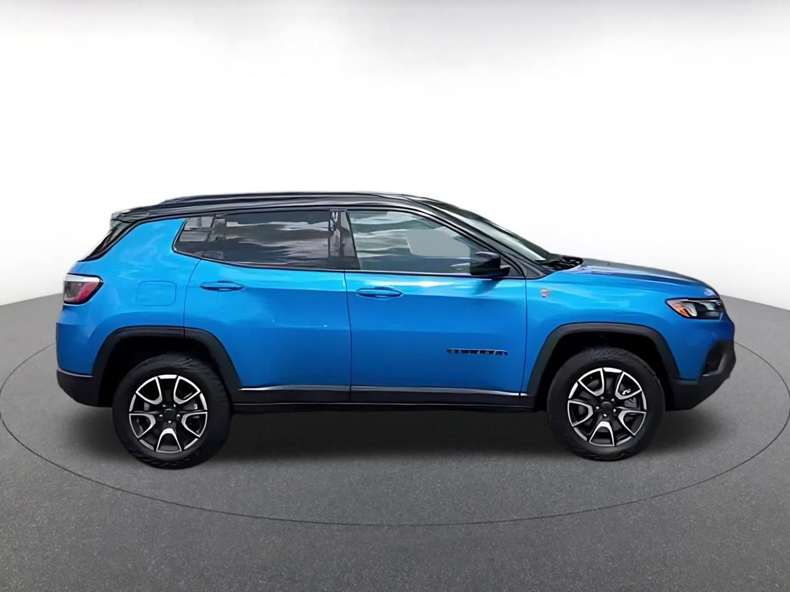Thumbnail: 2025 Jeep Compass - 12