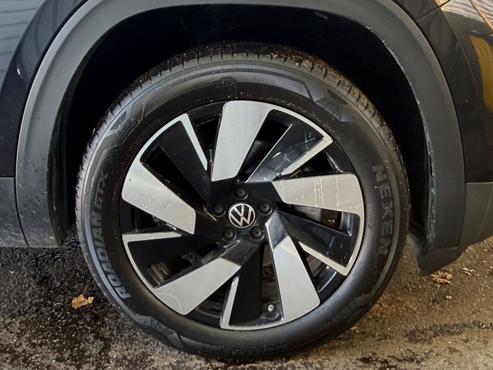 Thumbnail: 2025 Volkswagen Atlas - 31