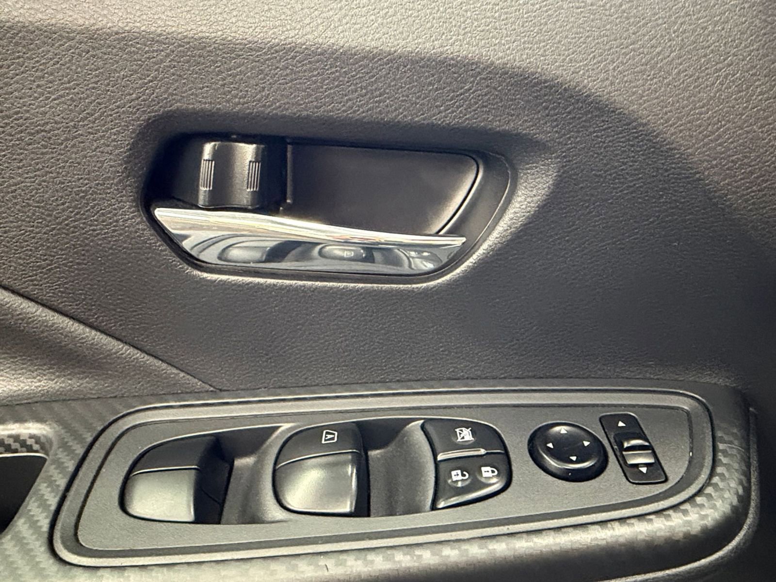 Thumbnail: 2025 Nissan Versa - 18