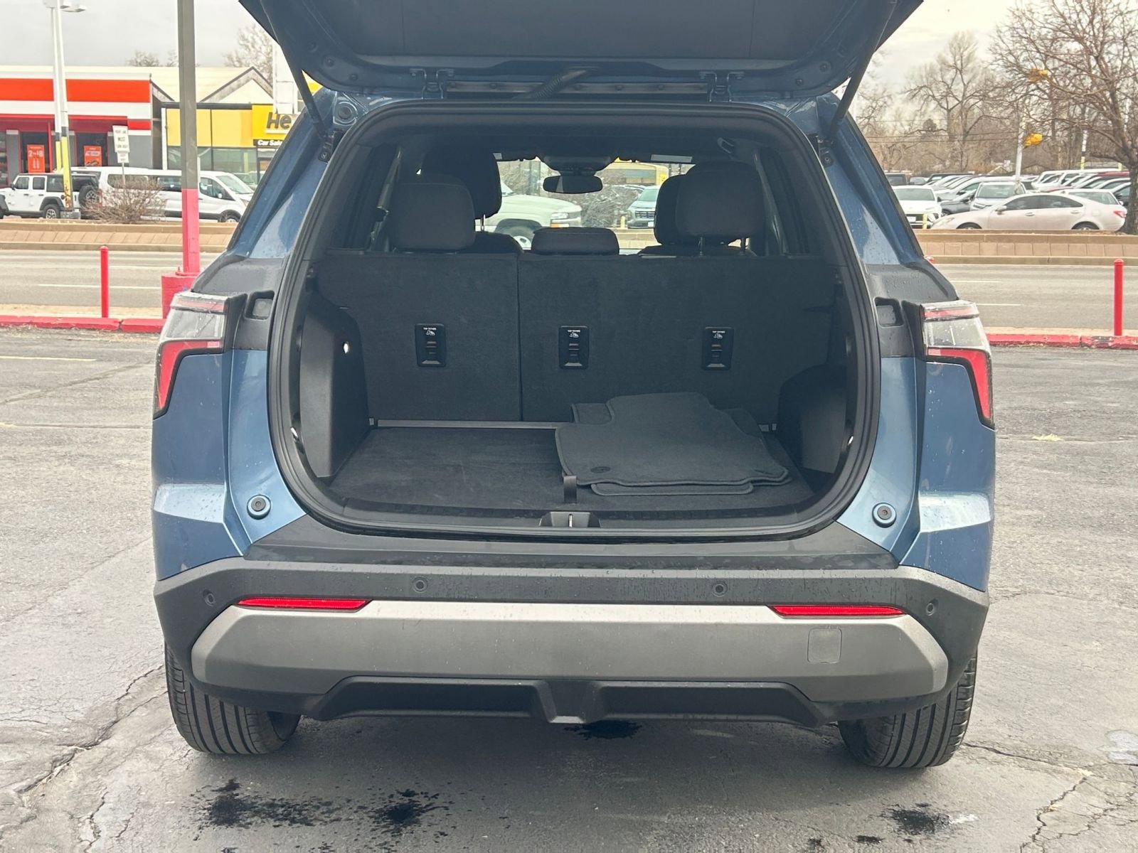 Thumbnail: 2025 Chevrolet Equinox - 32