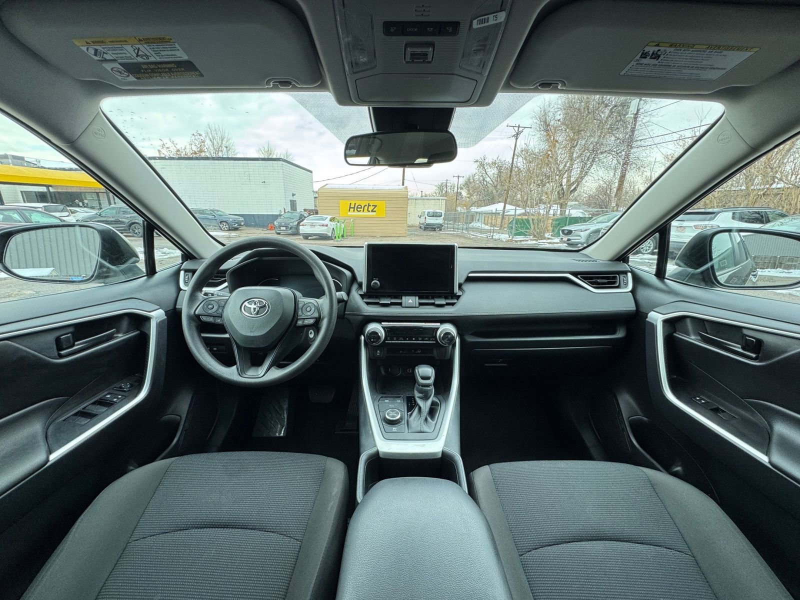 Thumbnail: 2025 Toyota RAV4 - 32